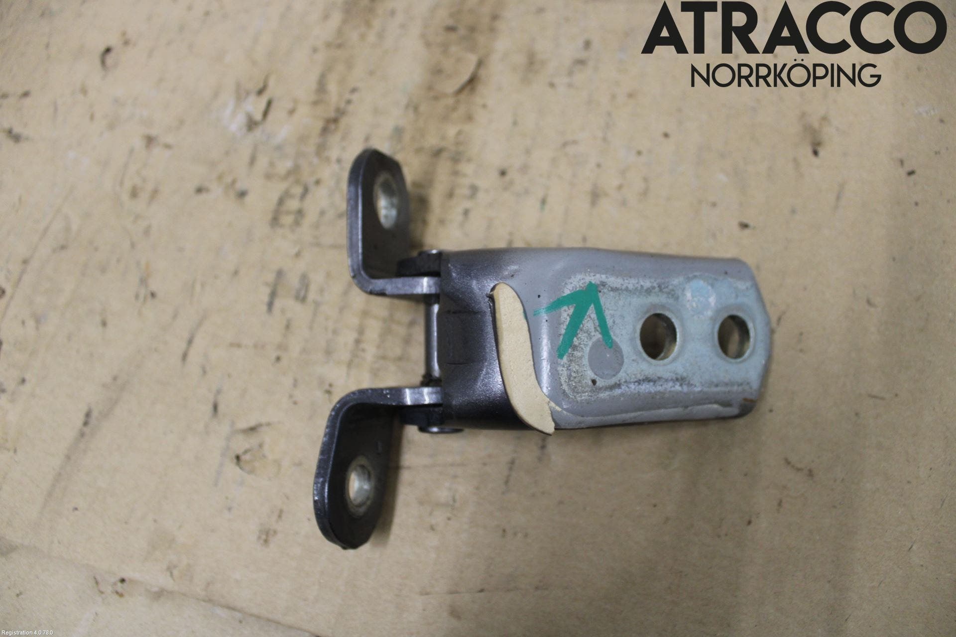 Toyota YARIS XP90 06-11 Dörrgångjärn