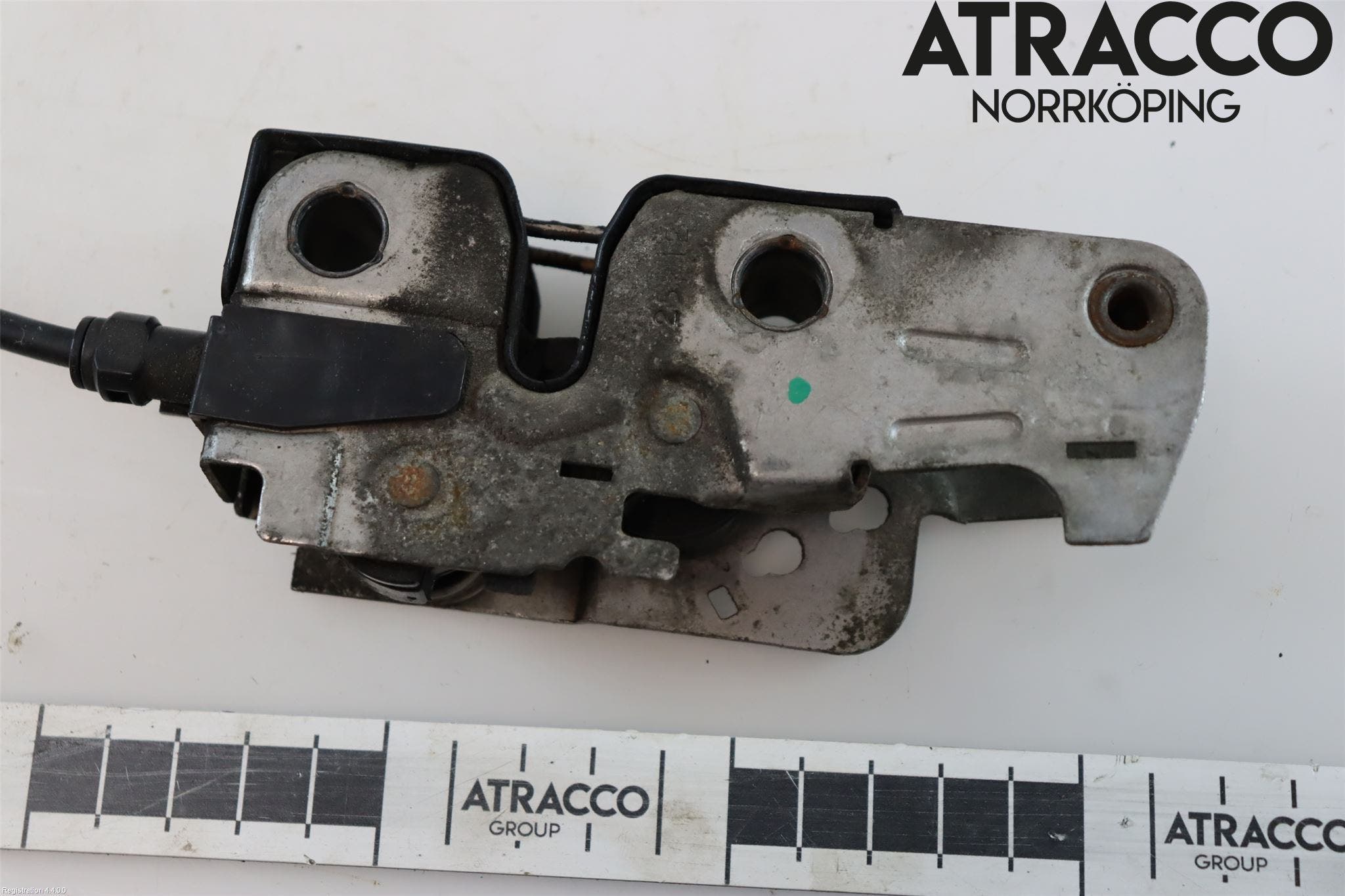 Volkswagen VW TIGUAN 07-16 Huvlås