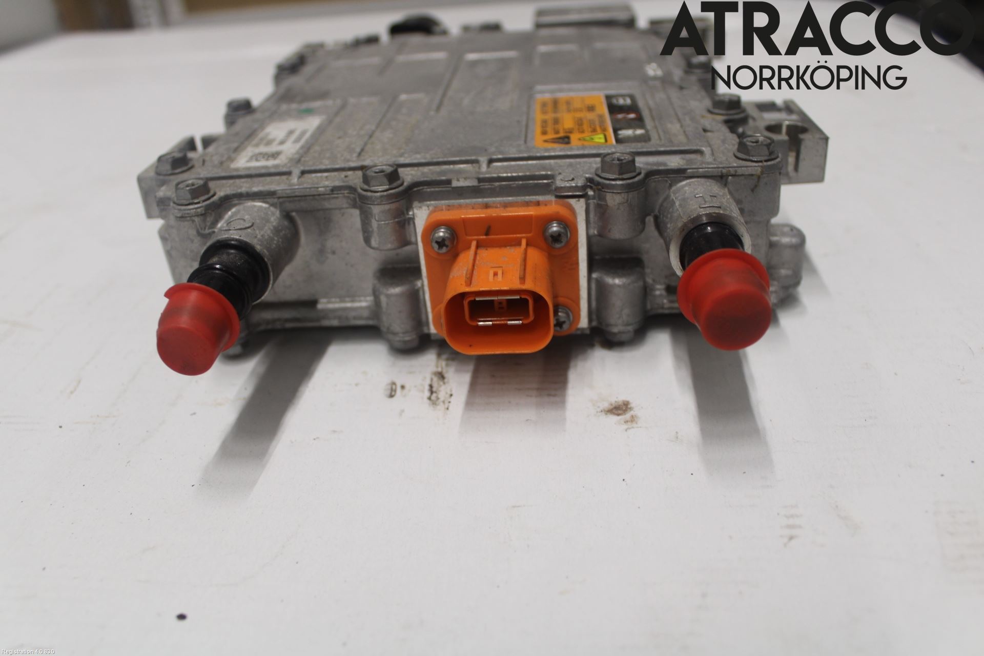 Jaguar I-PACE 18- Hybridconverter