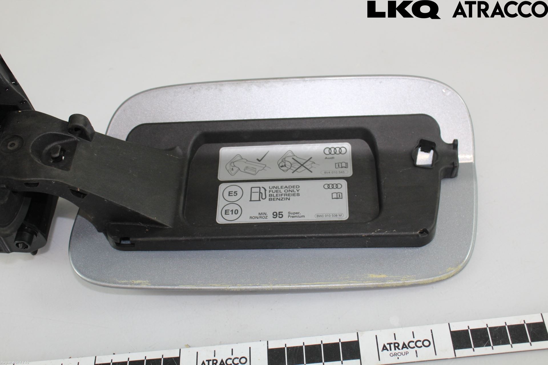 Audi A6 F2/C8 19- Tanklucka