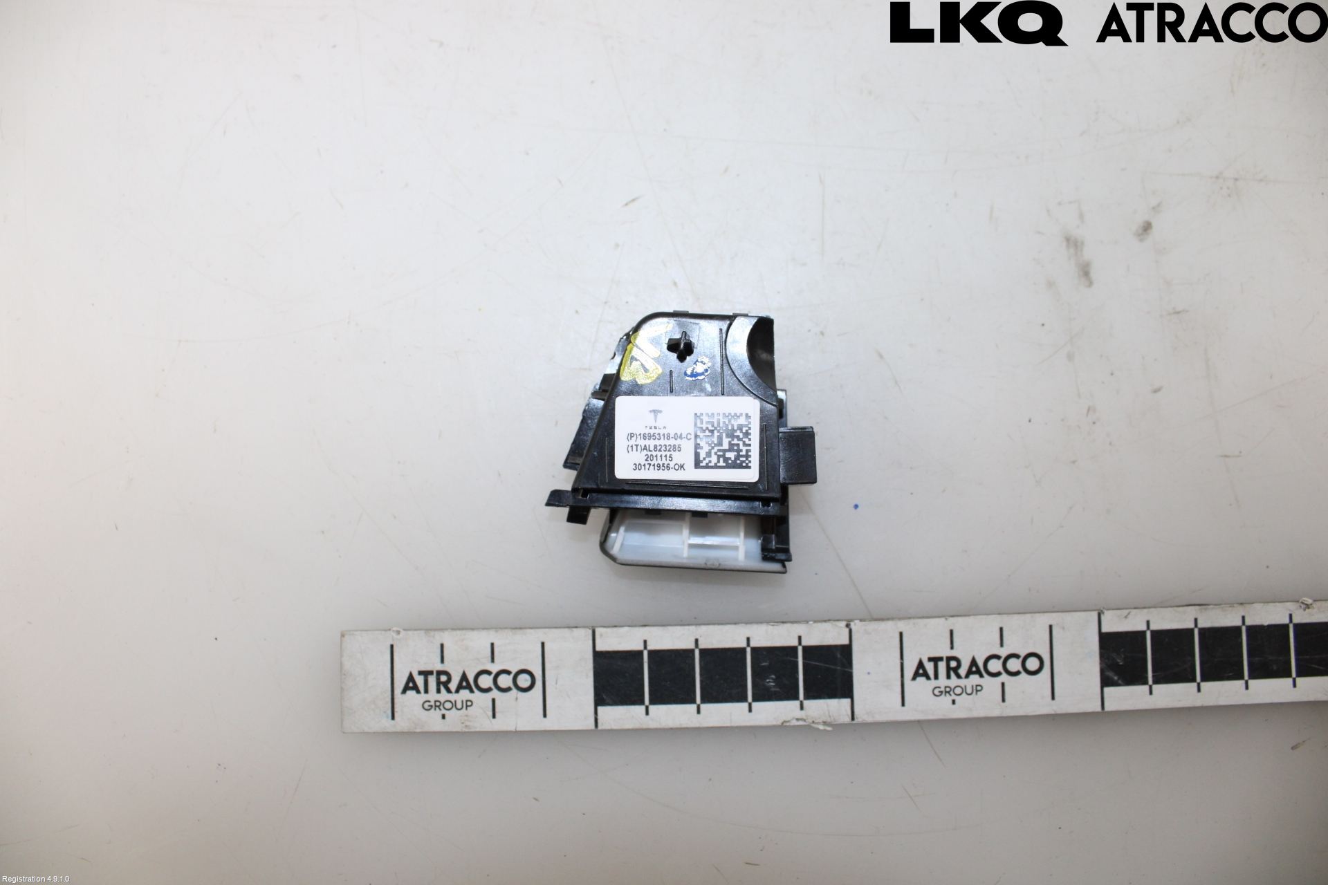 Tesla MODEL 3 17- Strömställare Övrigt