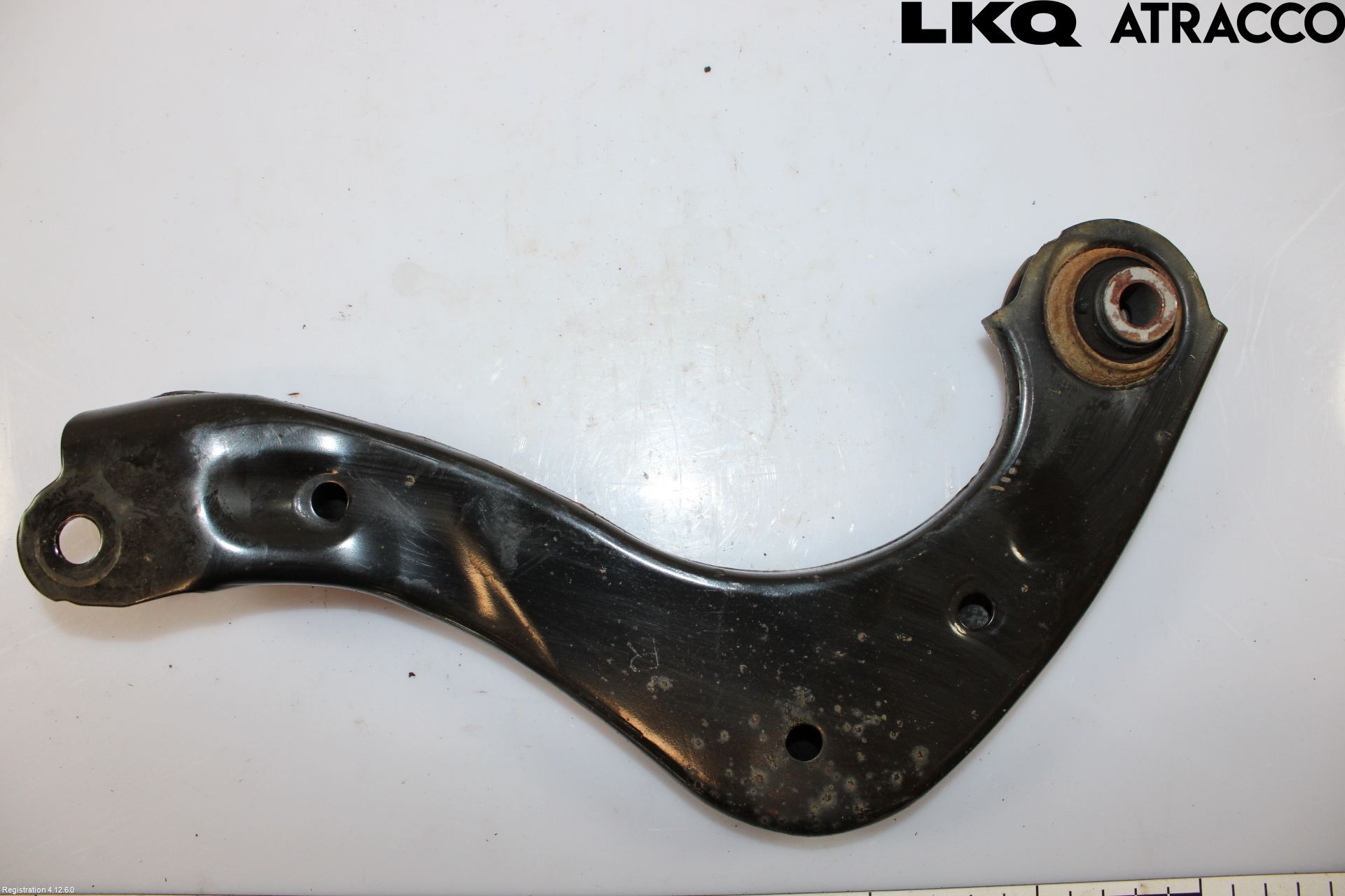 Toyota COROLLA 19- Bärarm Bak Övre Höger