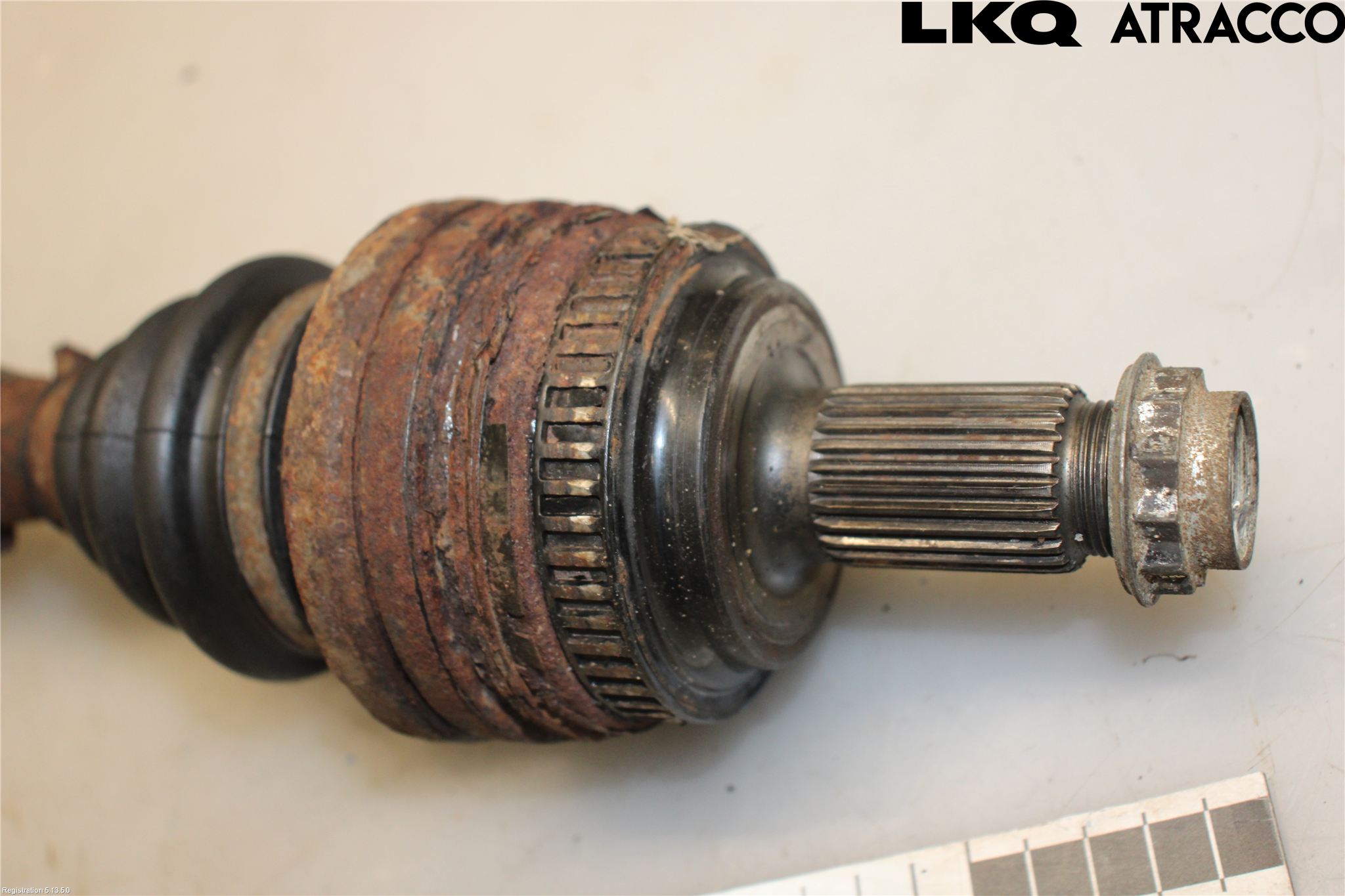 BMW 3 E46      98-05 Drivaxel Bak Höger