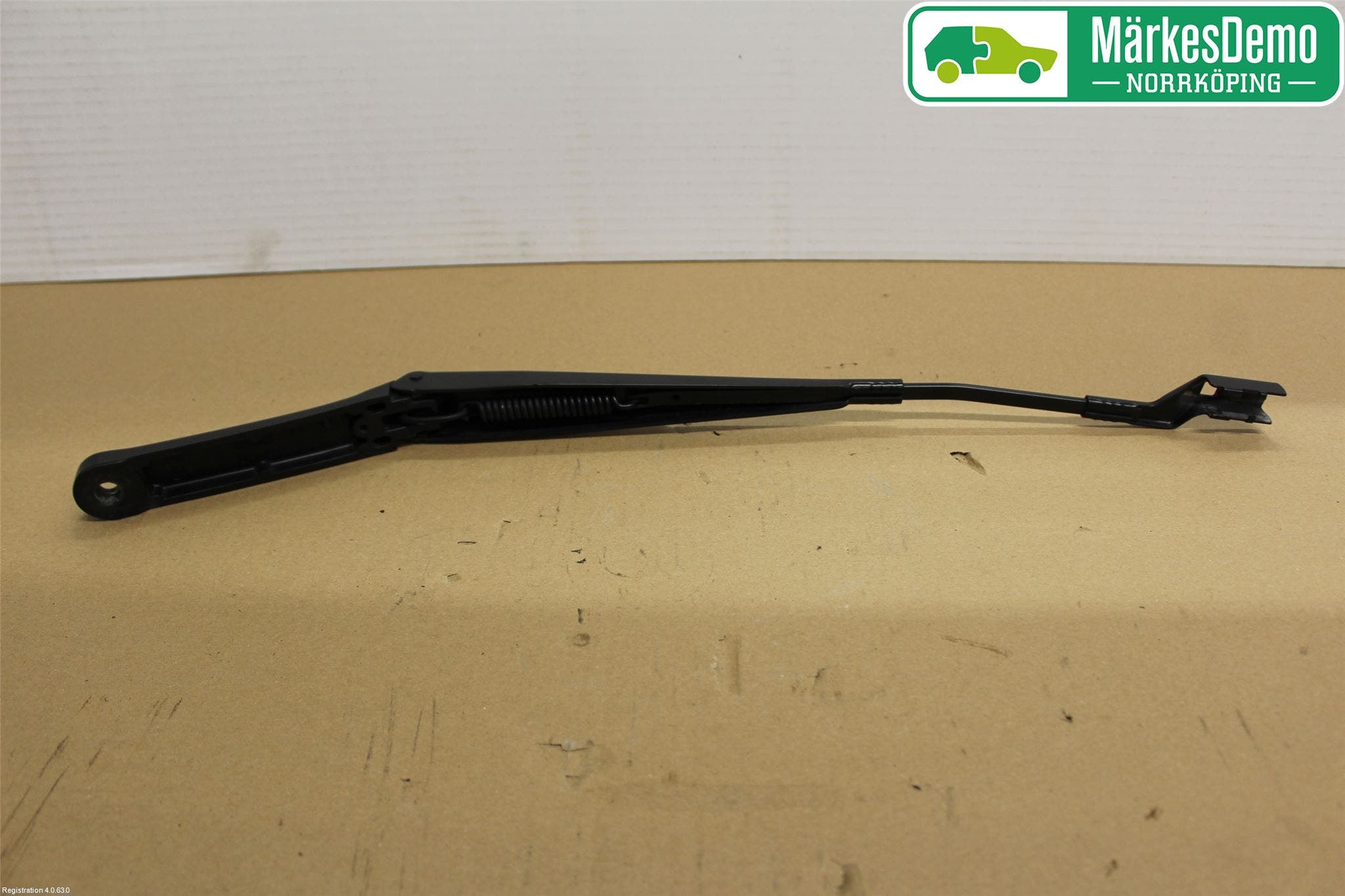 Volkswagen VW GOLF / E-GOLF VII 13-20 Torkararm Armar Vindruta