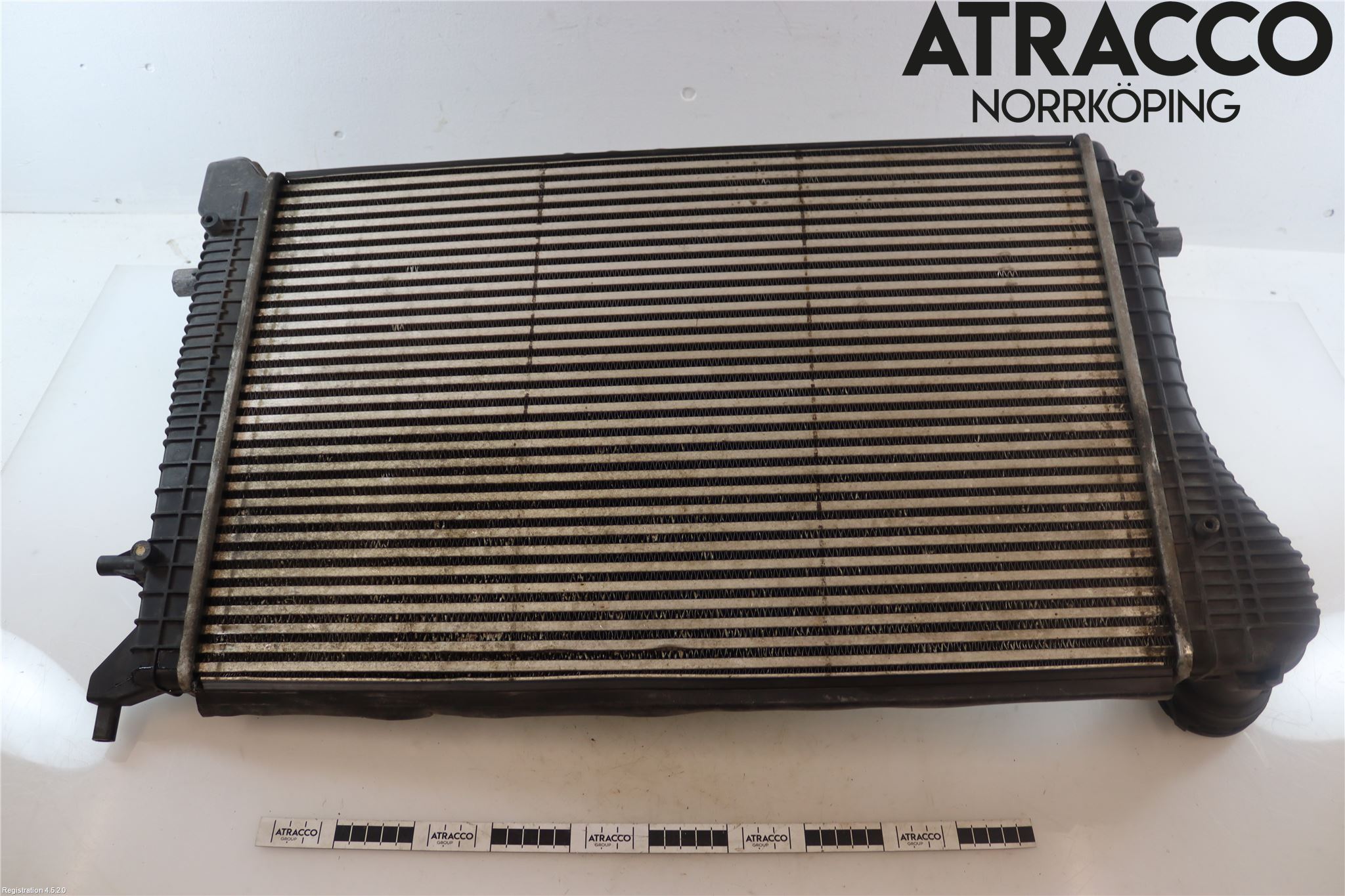 Volkswagen VW CADDY      04-10 Laddluft-Intercooler Kyl