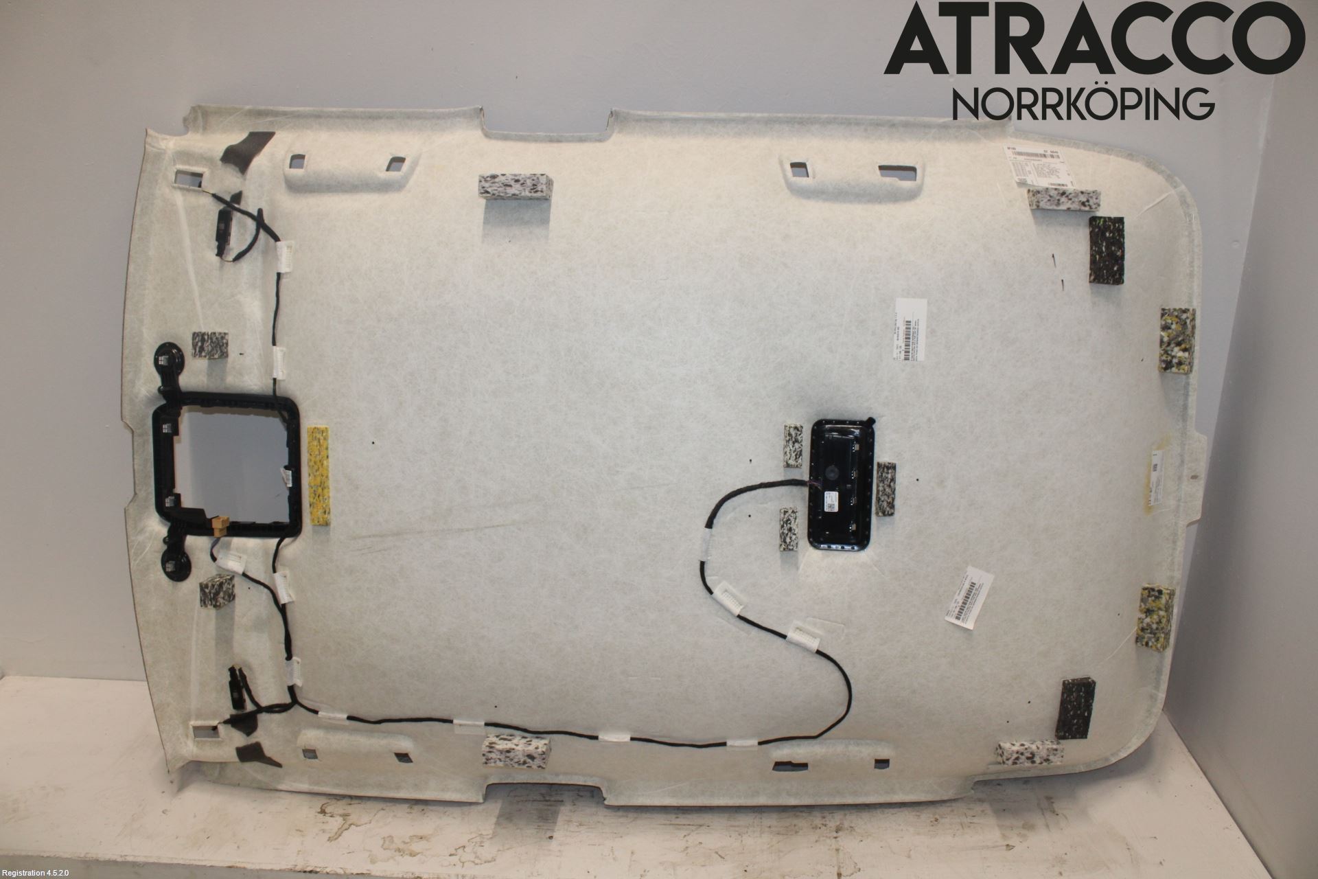 Cupra BORN 22- Inredning Takkonsol