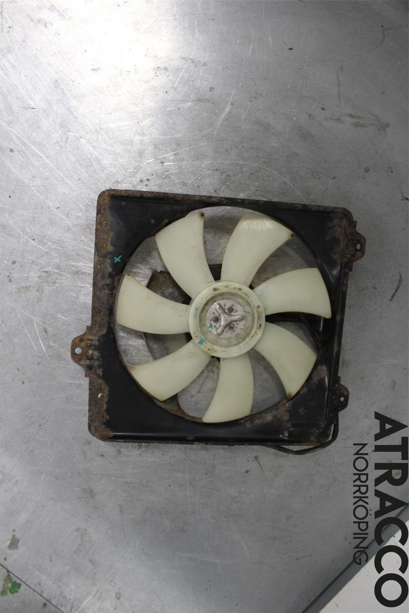 Toyota RAV 4 00-06 Kylfläkt El