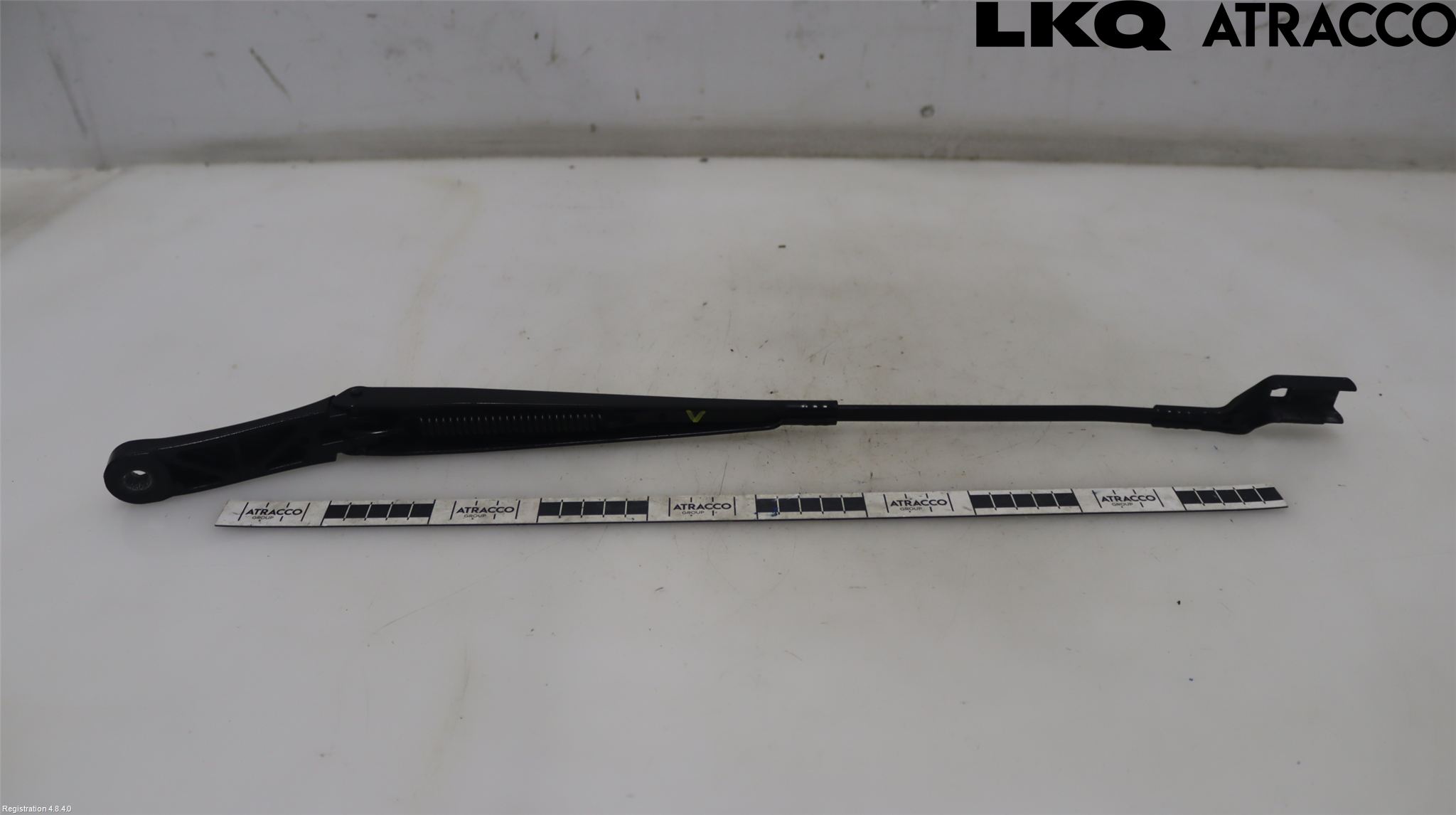 Volkswagen VW TOURAN 10-15 Torkararm Armar Vindruta