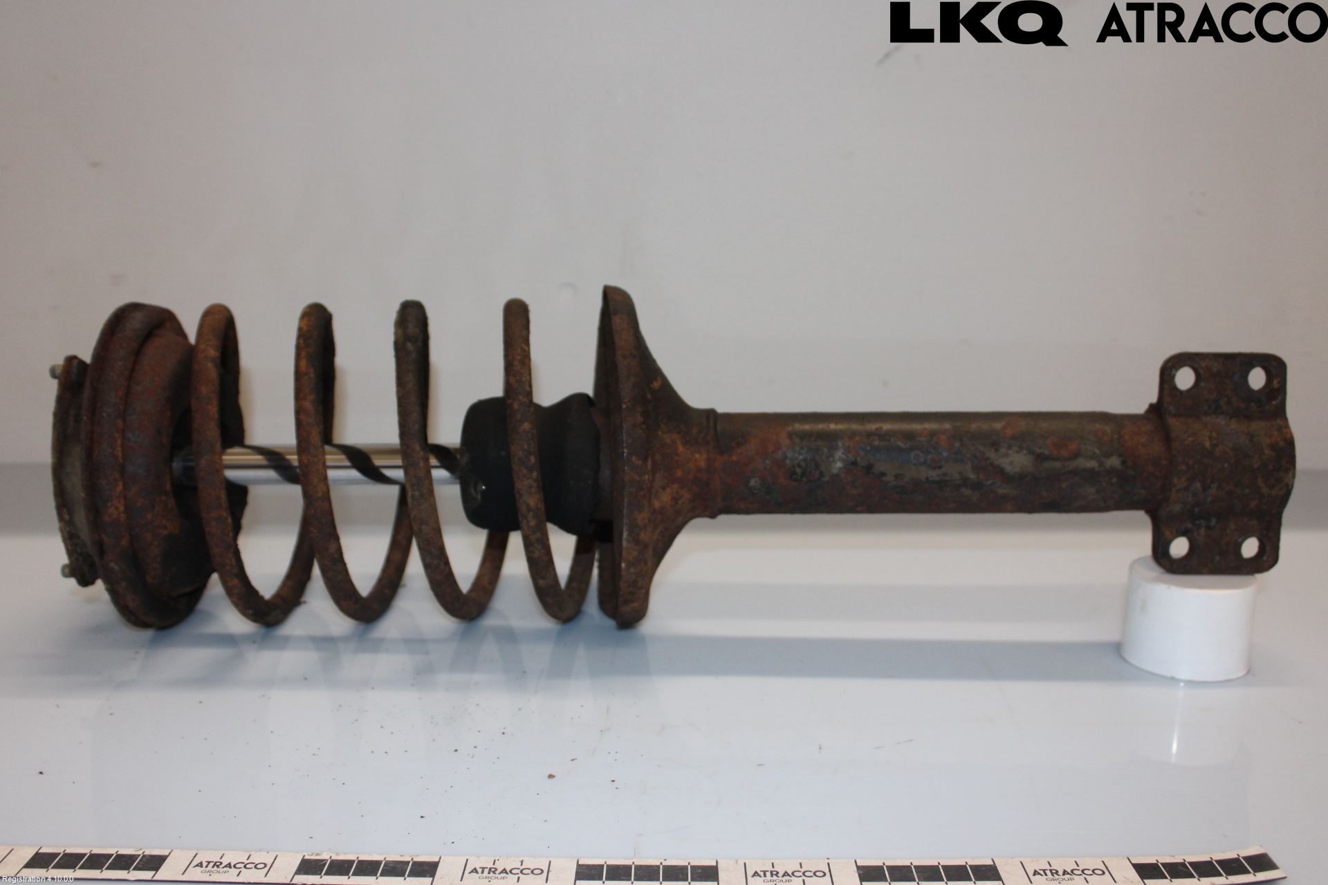 Volkswagen VW K70 Fjäderben Fram Höger