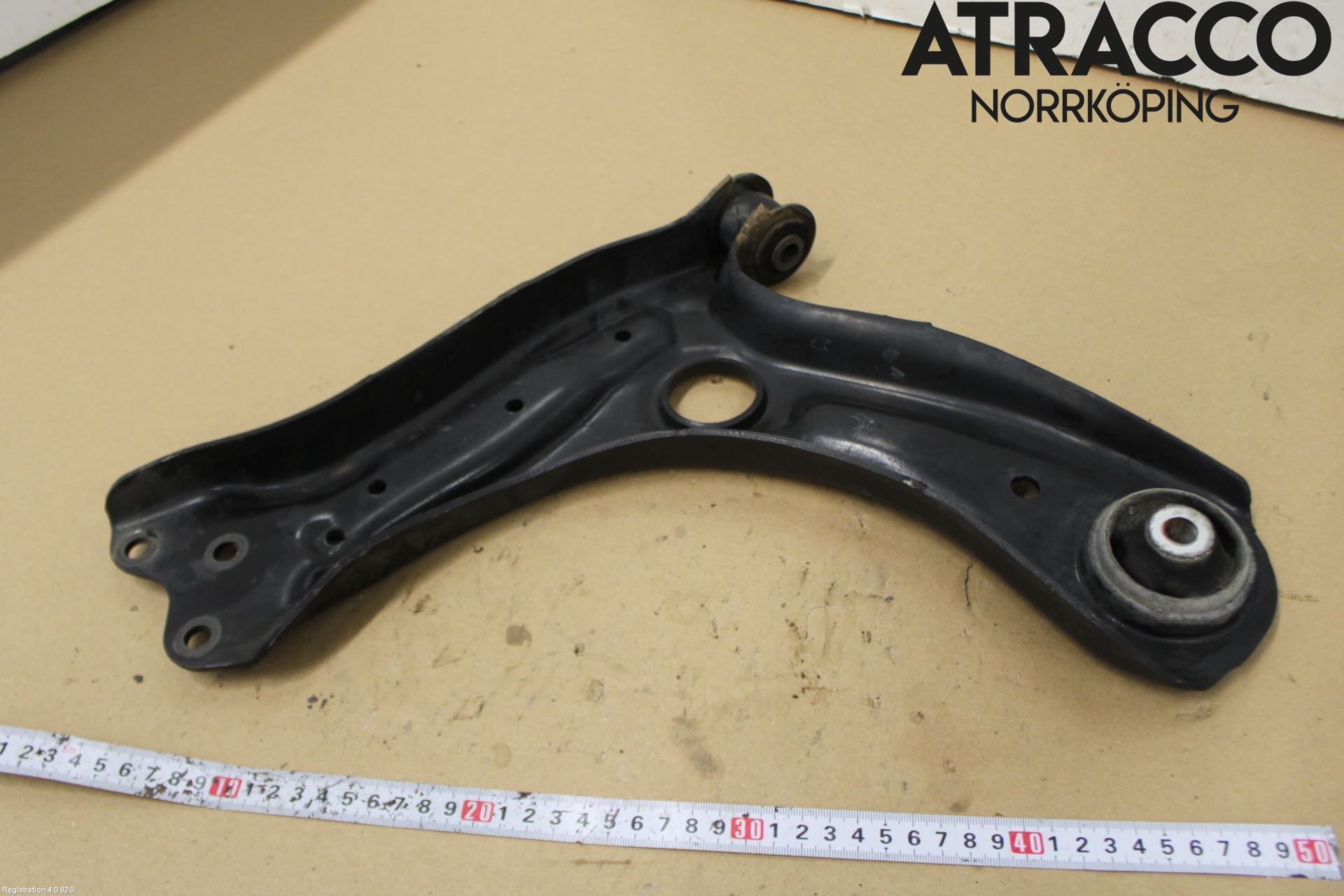 Volkswagen VW POLO 10-17 Bärarm Fram Undre Hö