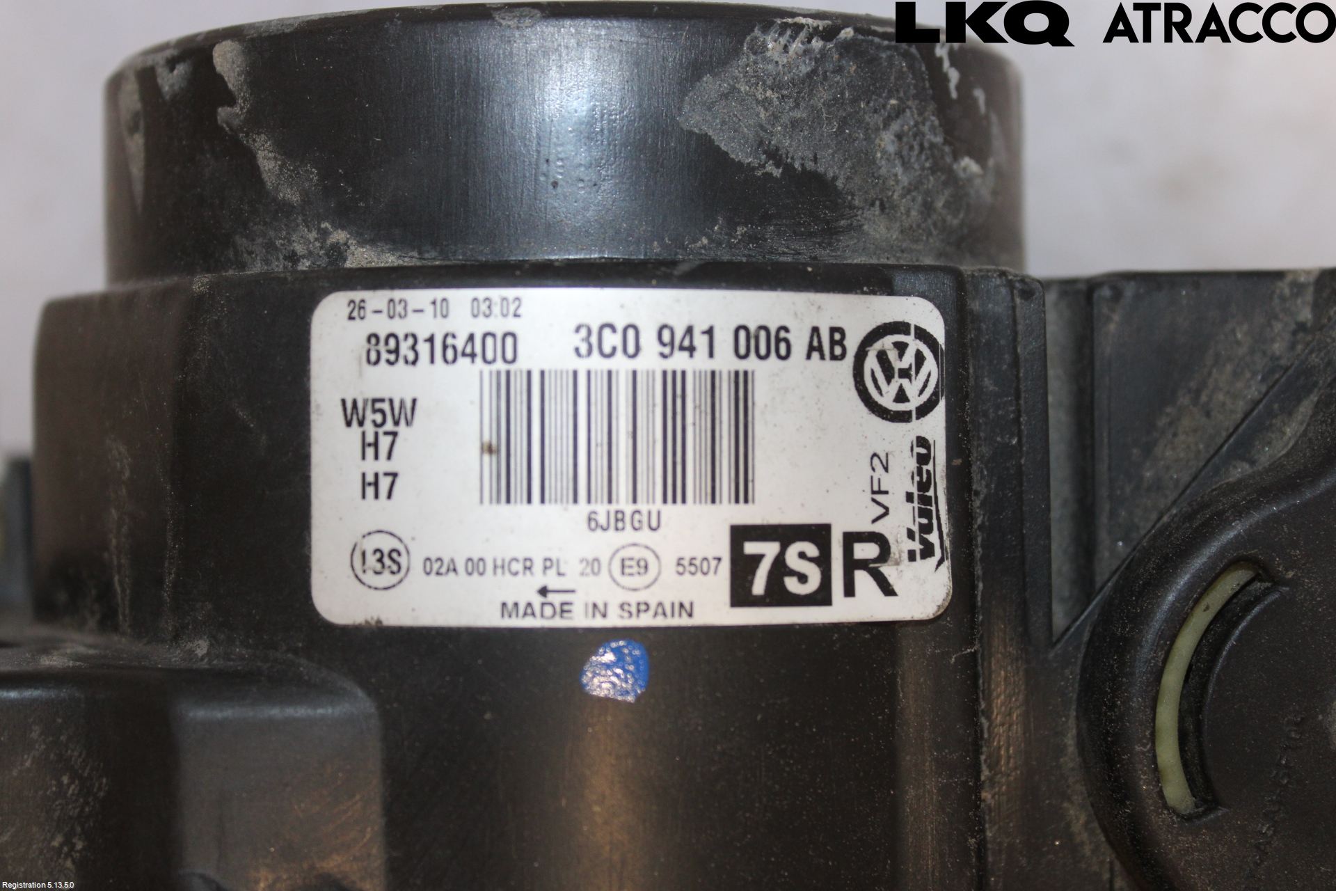 Volkswagen VW PASSAT 05-11 Strålkastare Höger