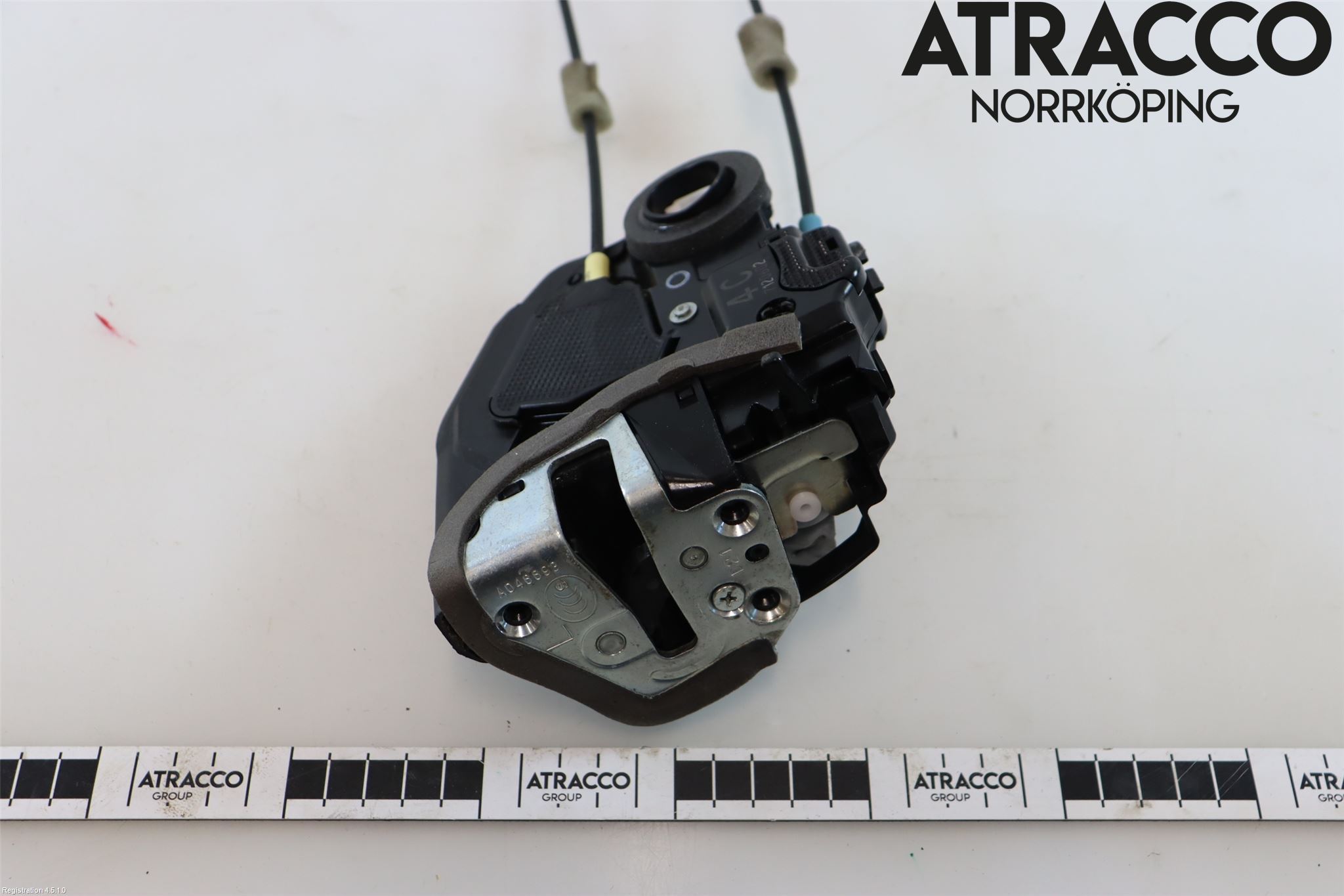 Toyota RAV4 13-18 Låskista-Dörrlås