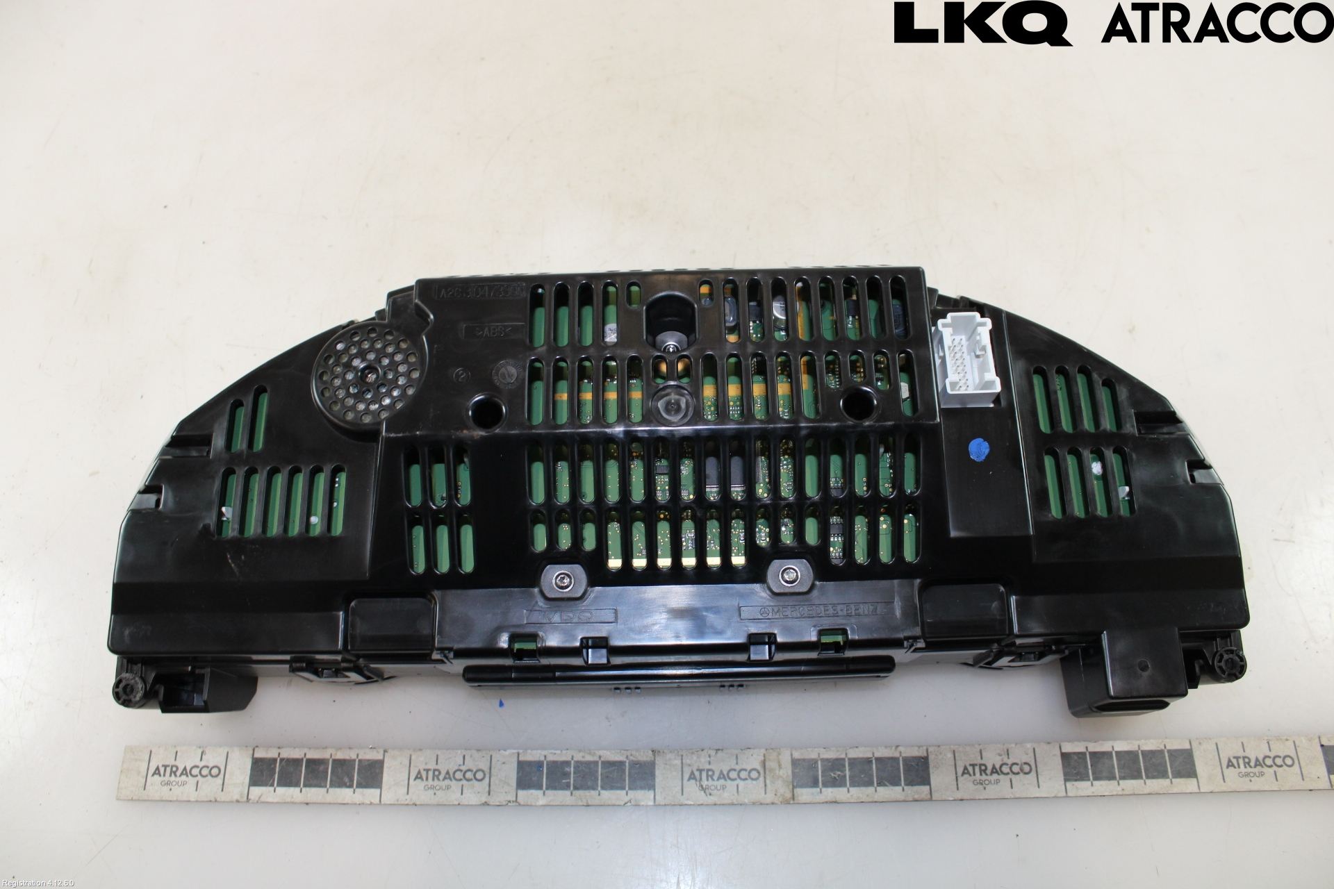 Mercedes-Benz MB C-KLASS (W204) 07-15 Instrument Komb