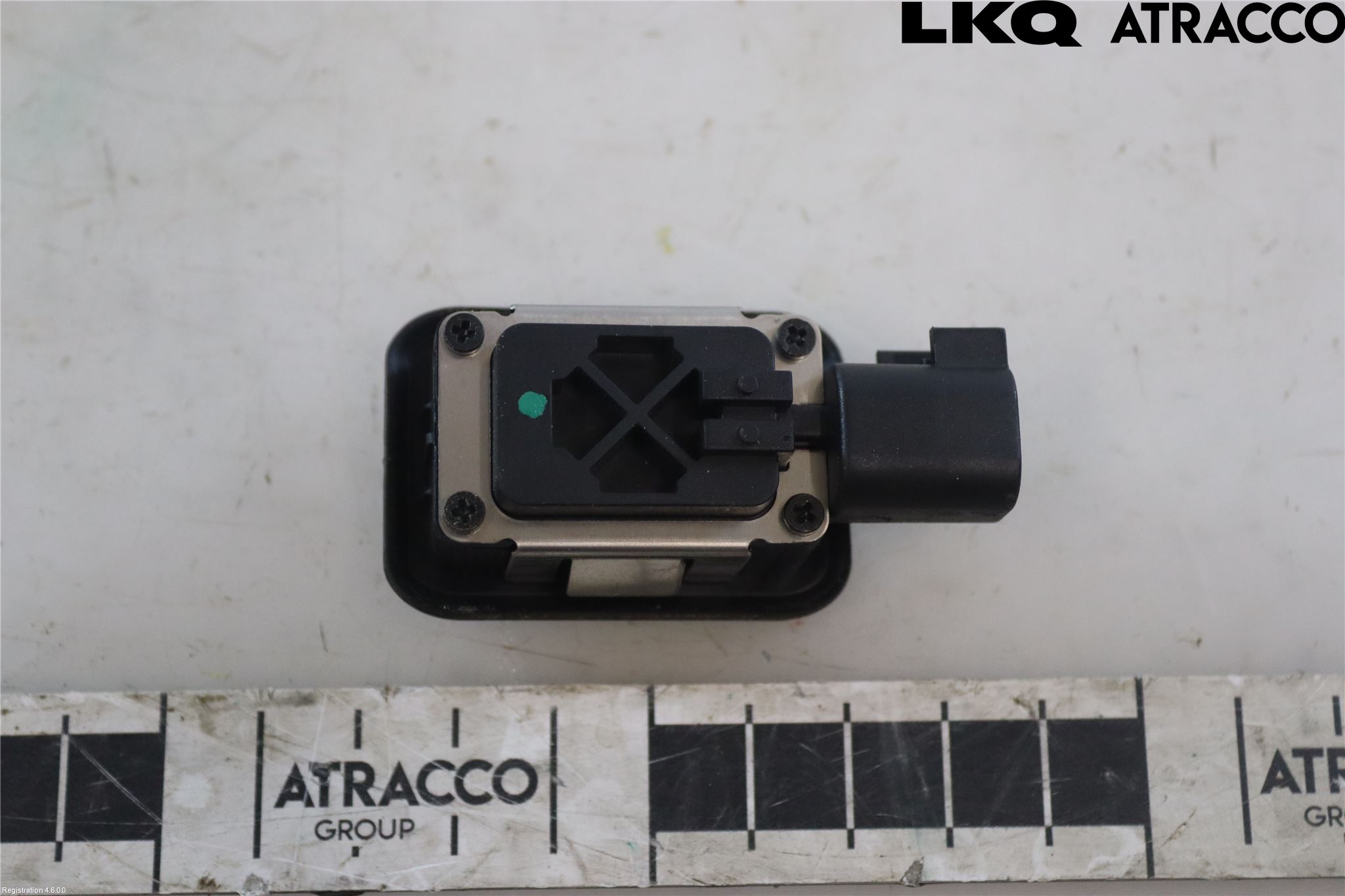 Jaguar I-PACE 18- Bakluckeöppnare Automatisk