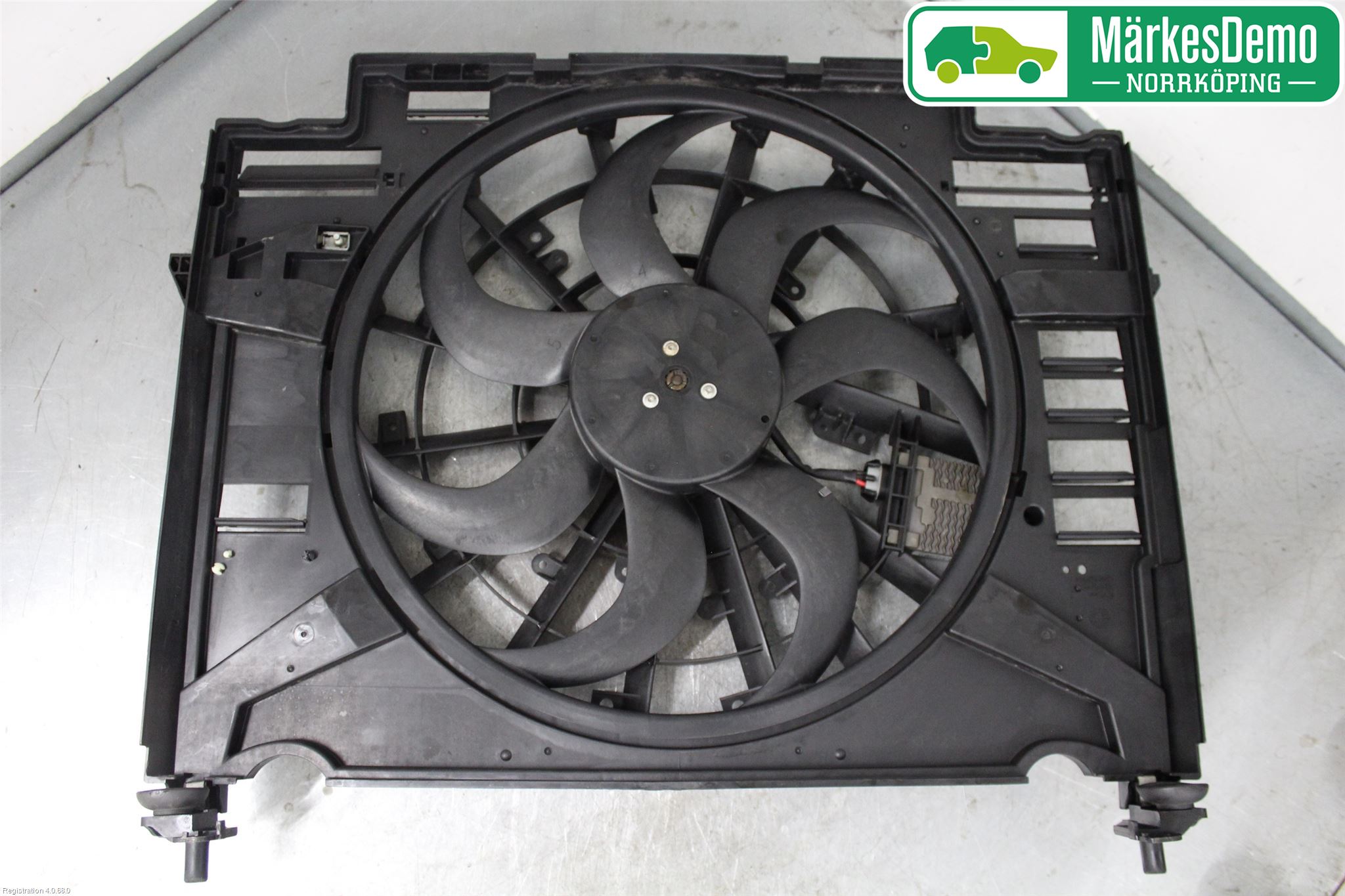 Jaguar F-PACE Kylfläkt El