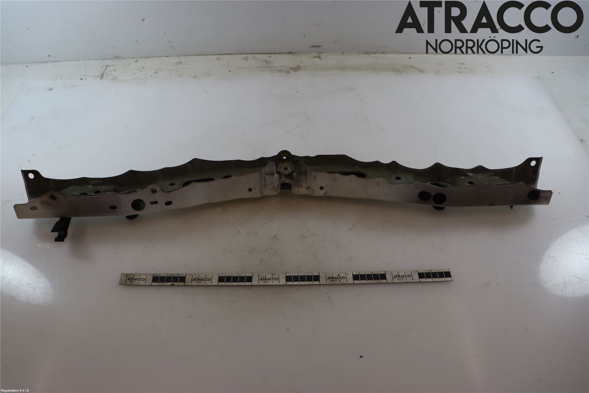 Toyota AURIS 13-19 Kylarfäste-Ram-Balk