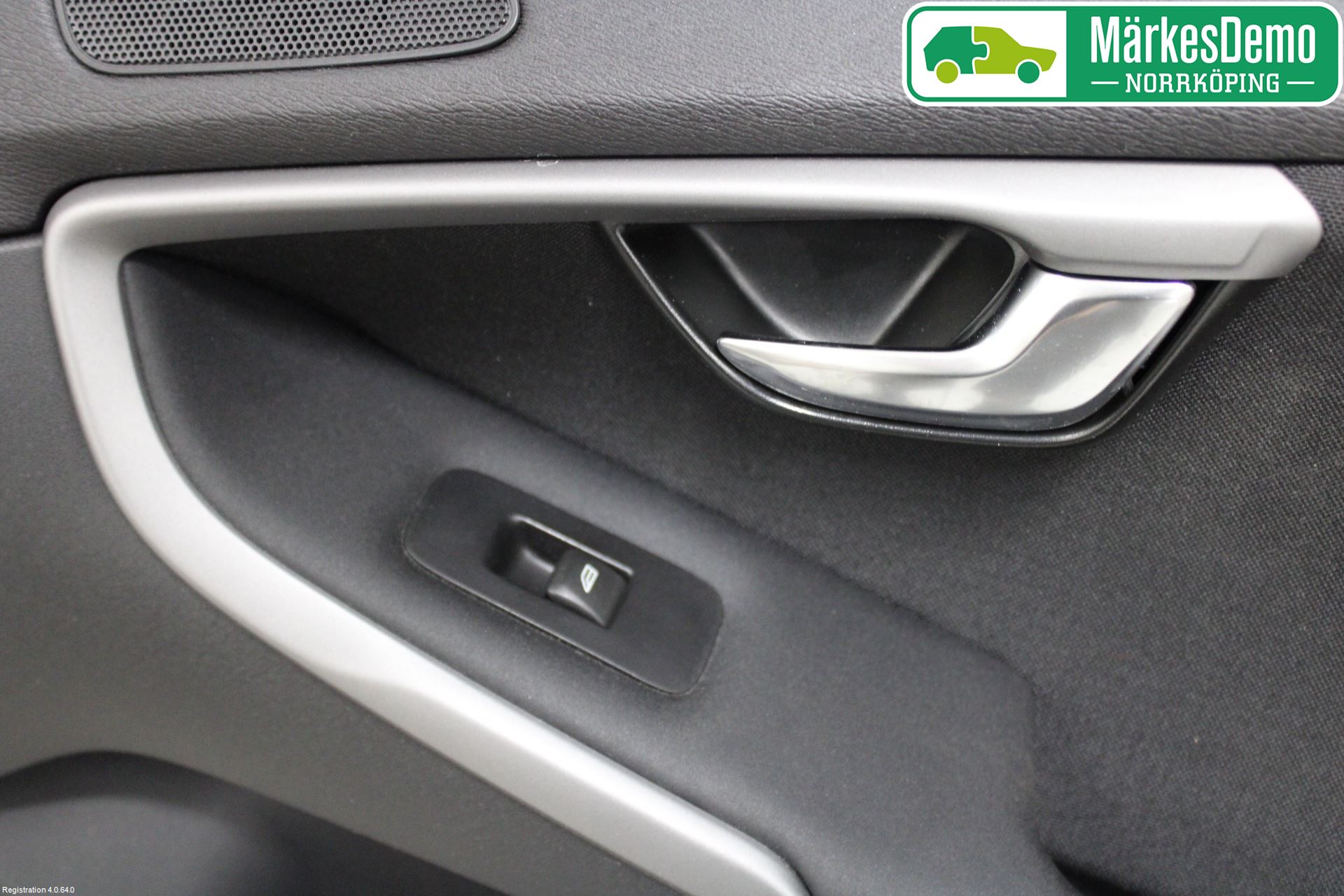 Volvo V40 12-19 Dörrklädsel Hö