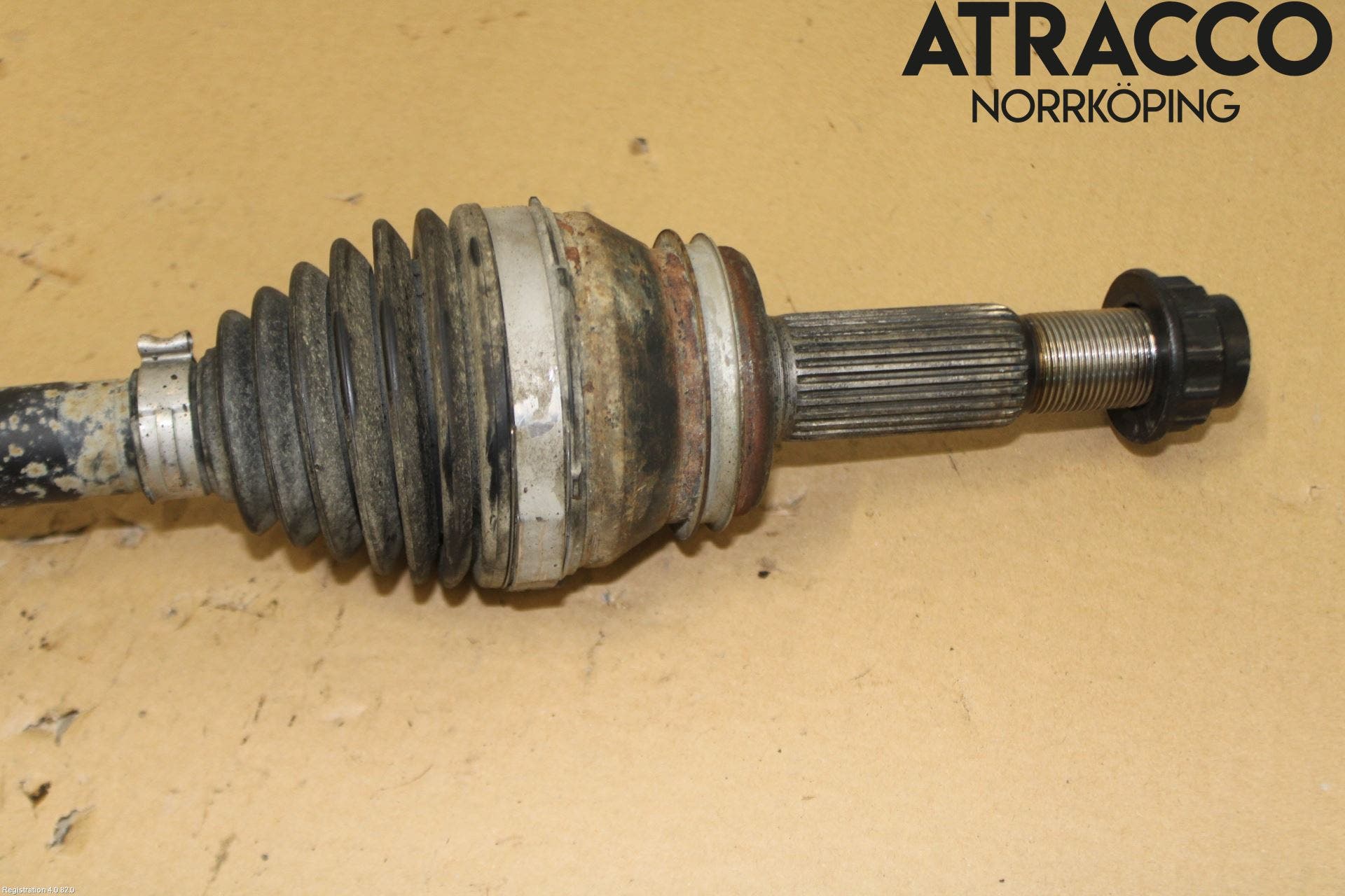 Toyota RAV4 19- Drivaxel Bak Höger