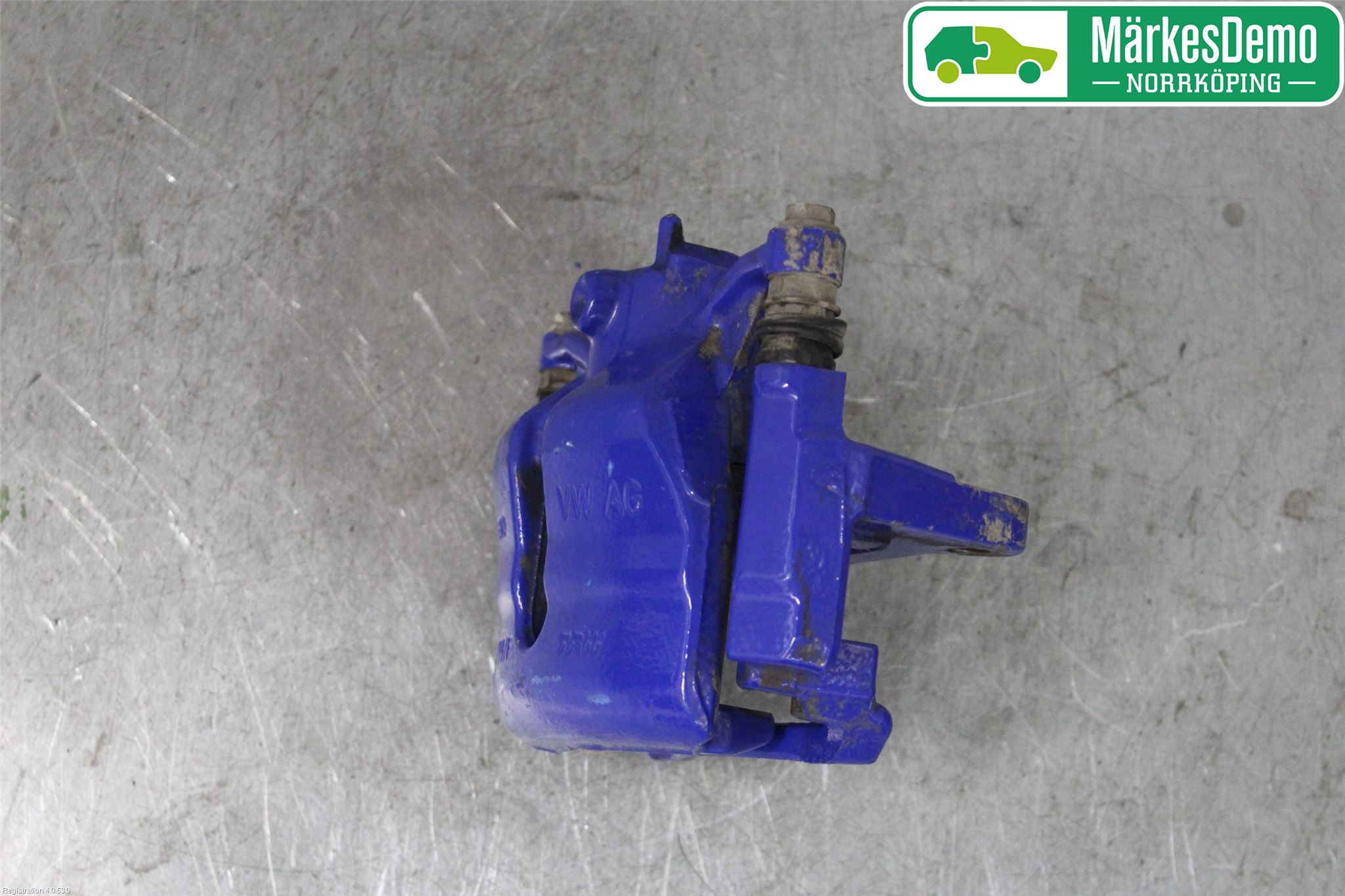 Volkswagen VW PASSAT 15-19 Bromsok Fram Höger