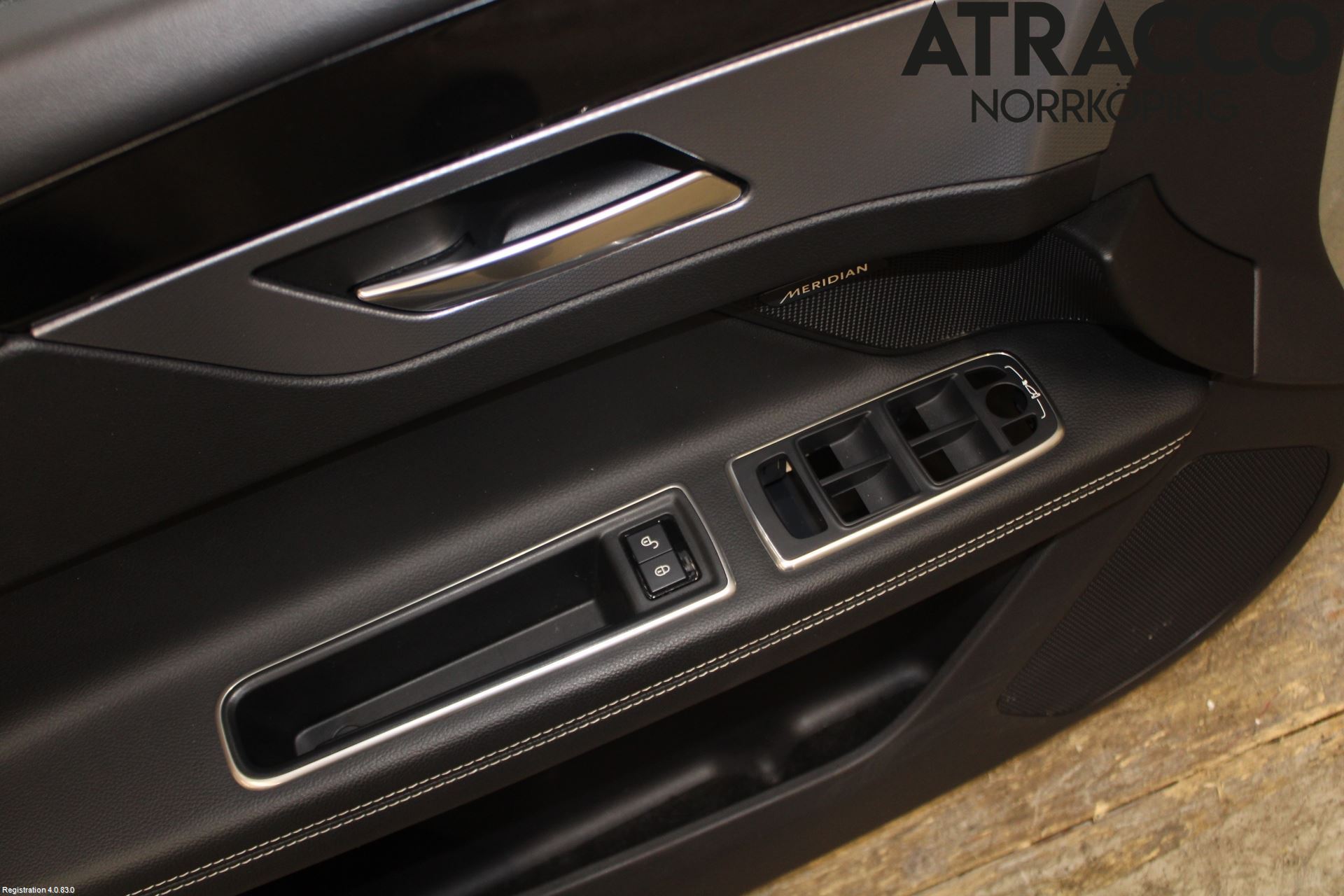 Jaguar XF (X260) 16-24 Dörrklädsel Vä
