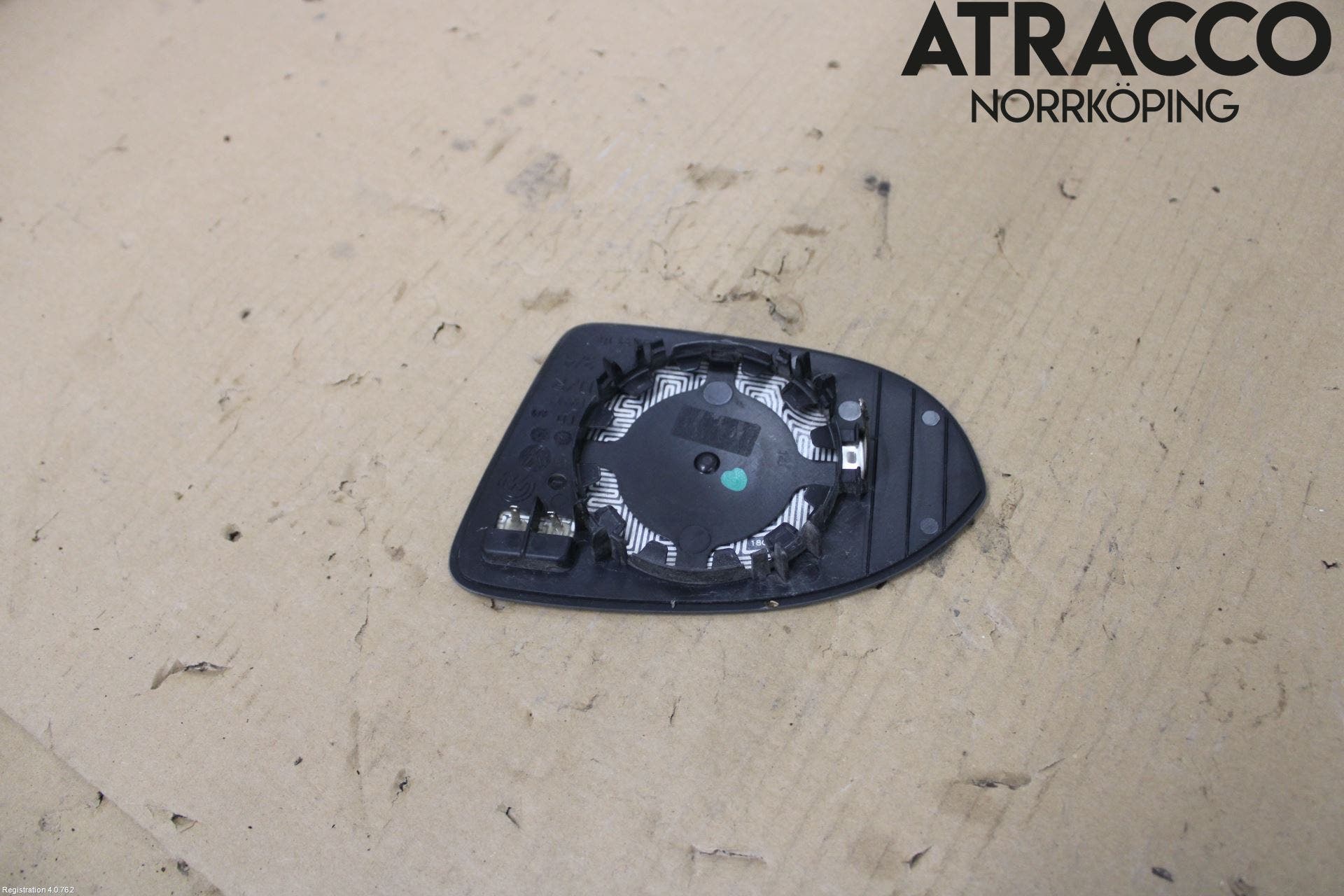 Volkswagen VW PASSAT 15-19 Spegelglas Hö