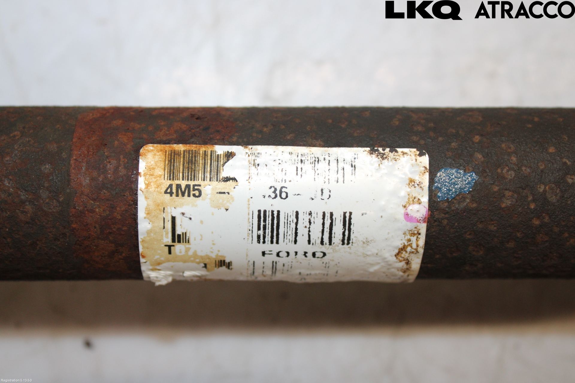 Ford FOCUS     04-07 Drivaxel Fram Höger