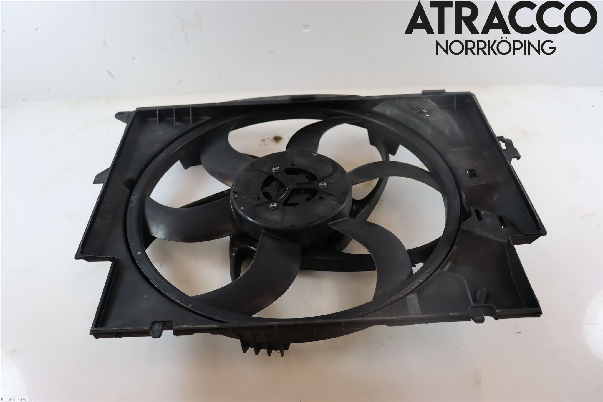 BMW 1 E87/81 5D/3D 03-11 Kylfläkt El