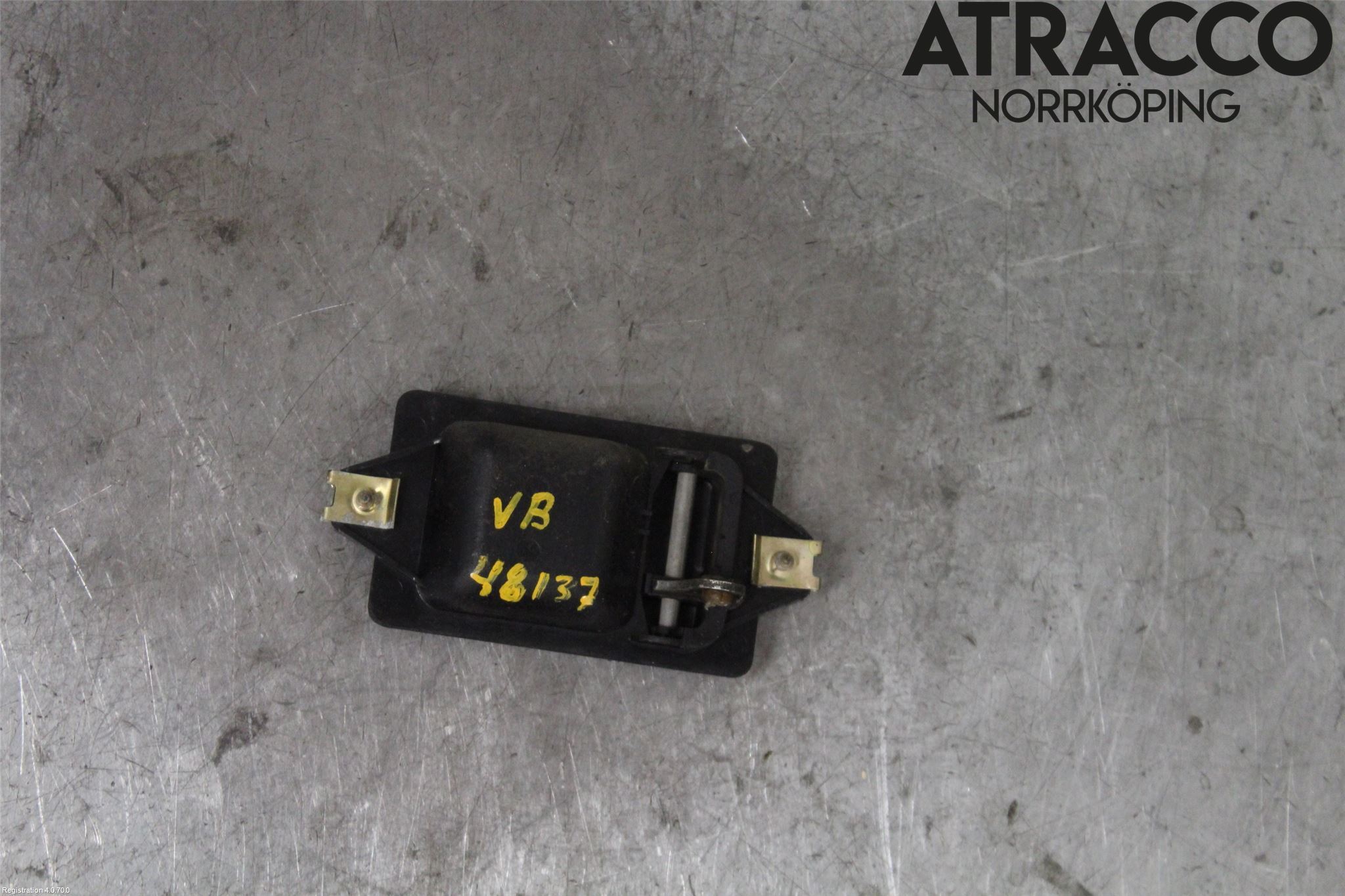 BMW 7 E23      77-86 Dörrhandtag Inre Vä