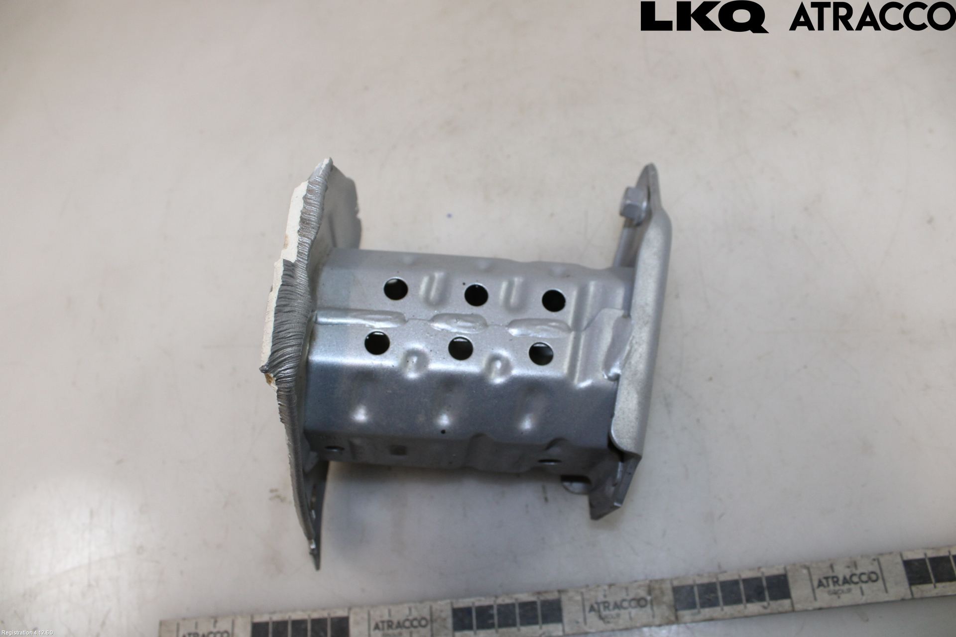 Toyota COROLLA 19- Stötfångarbärjärn Bak