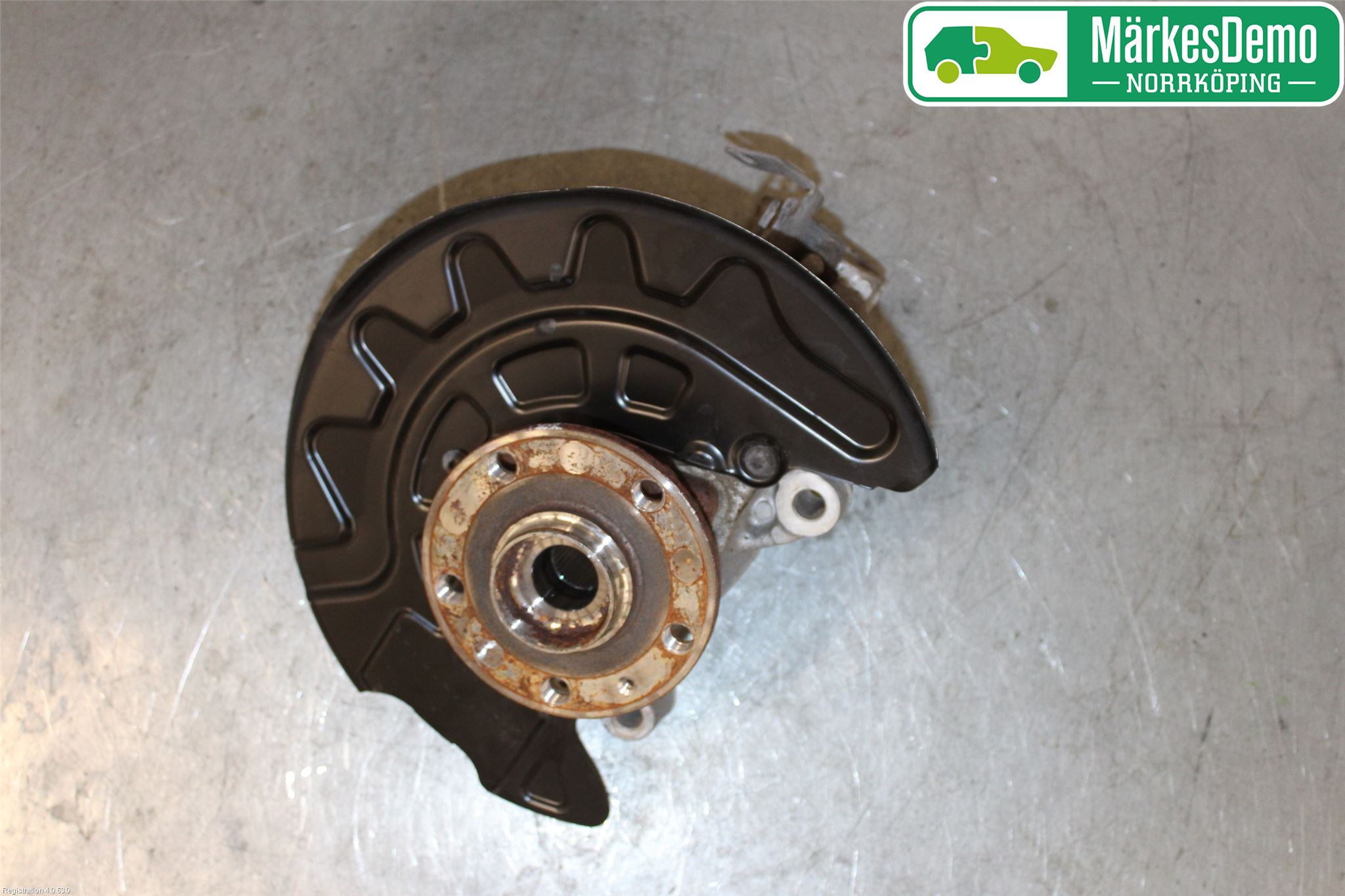 Skoda SUPERB 16-24 Styrspindel Lagerhus Hö