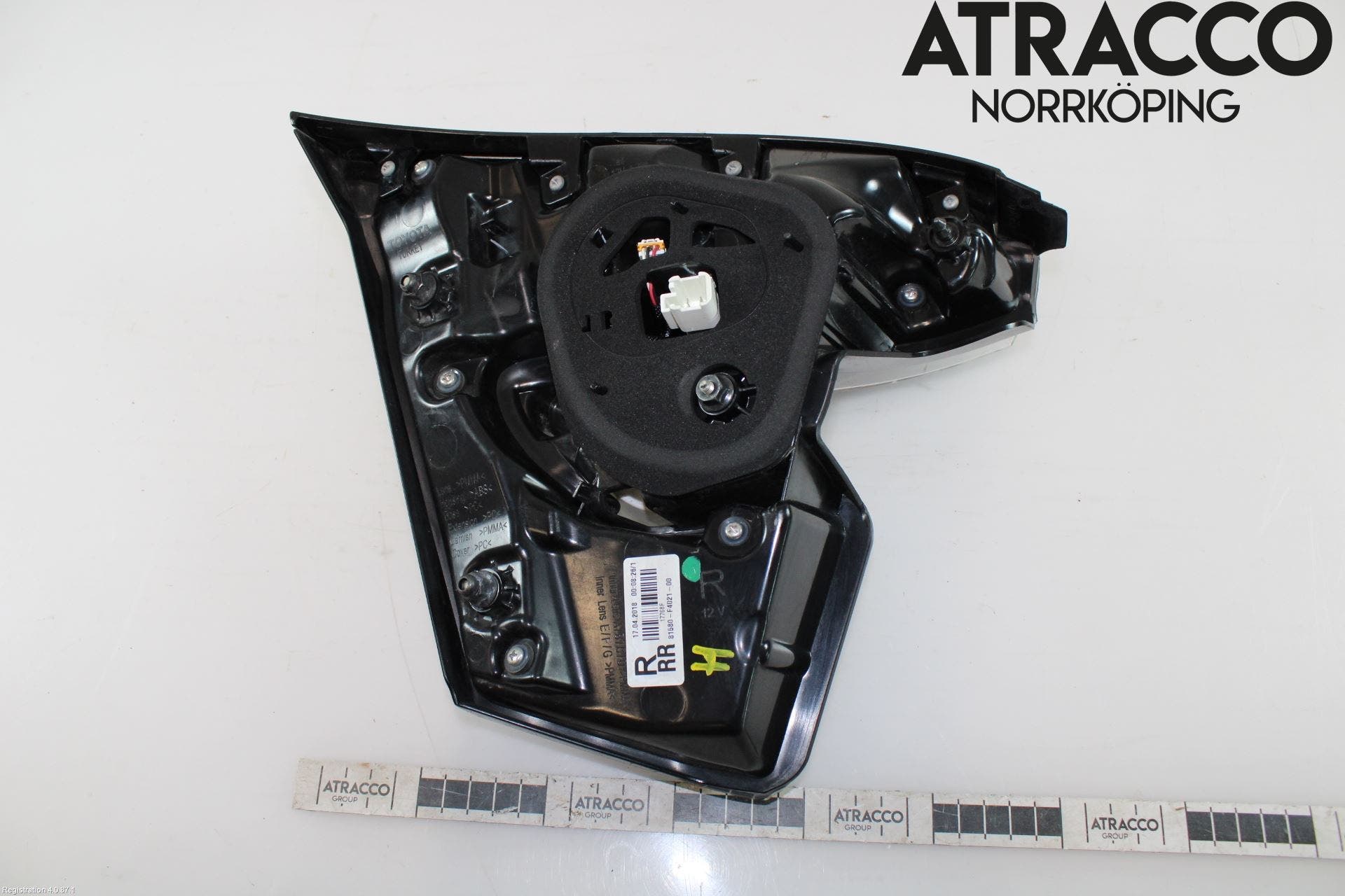 Toyota C-HR 16-23 Bakljus Lucka Hö