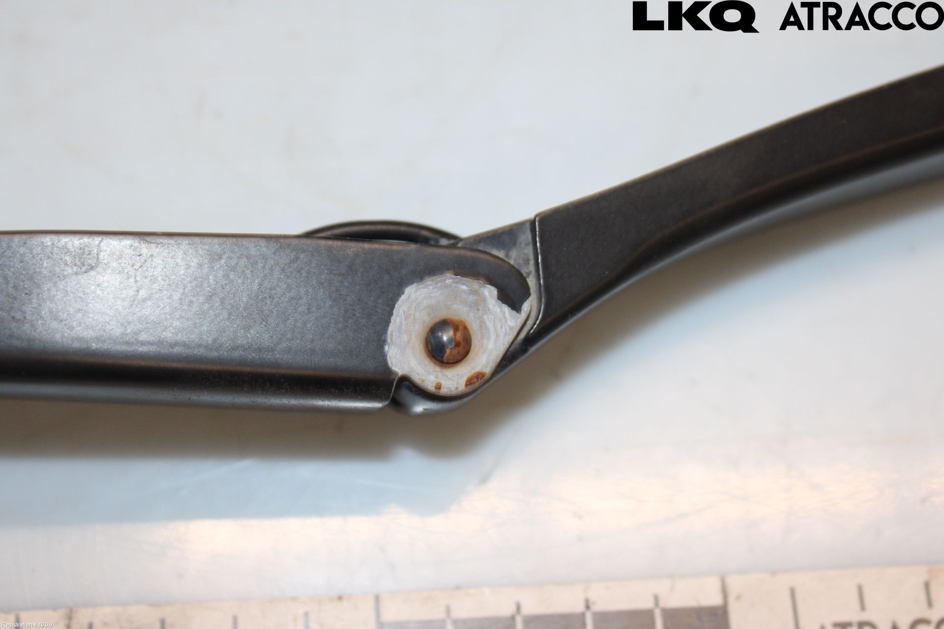 Volkswagen VW POLO 10-17 Torkararm Armar Vindruta