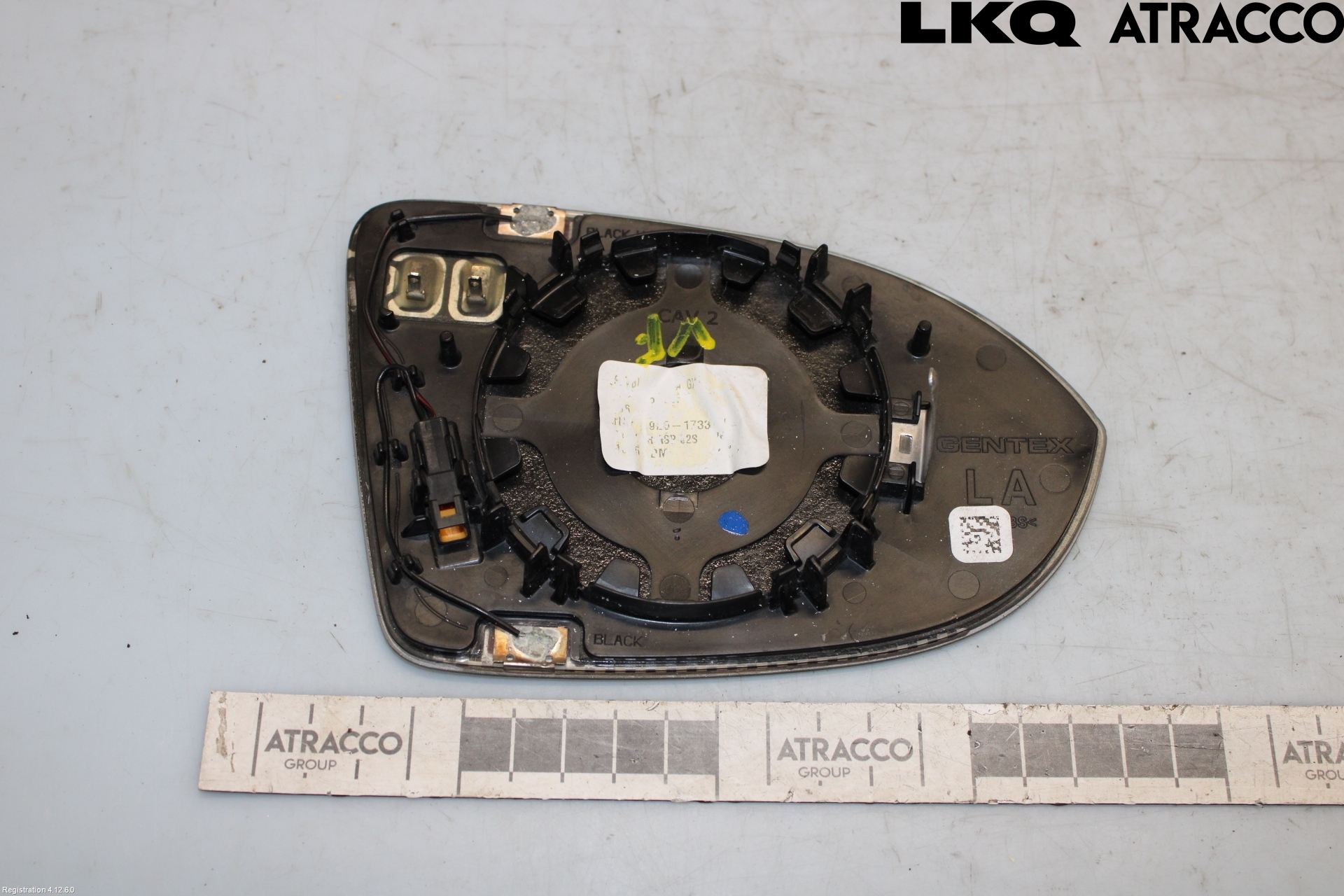 Volkswagen VW PASSAT 15-19 Spegelglas Vä