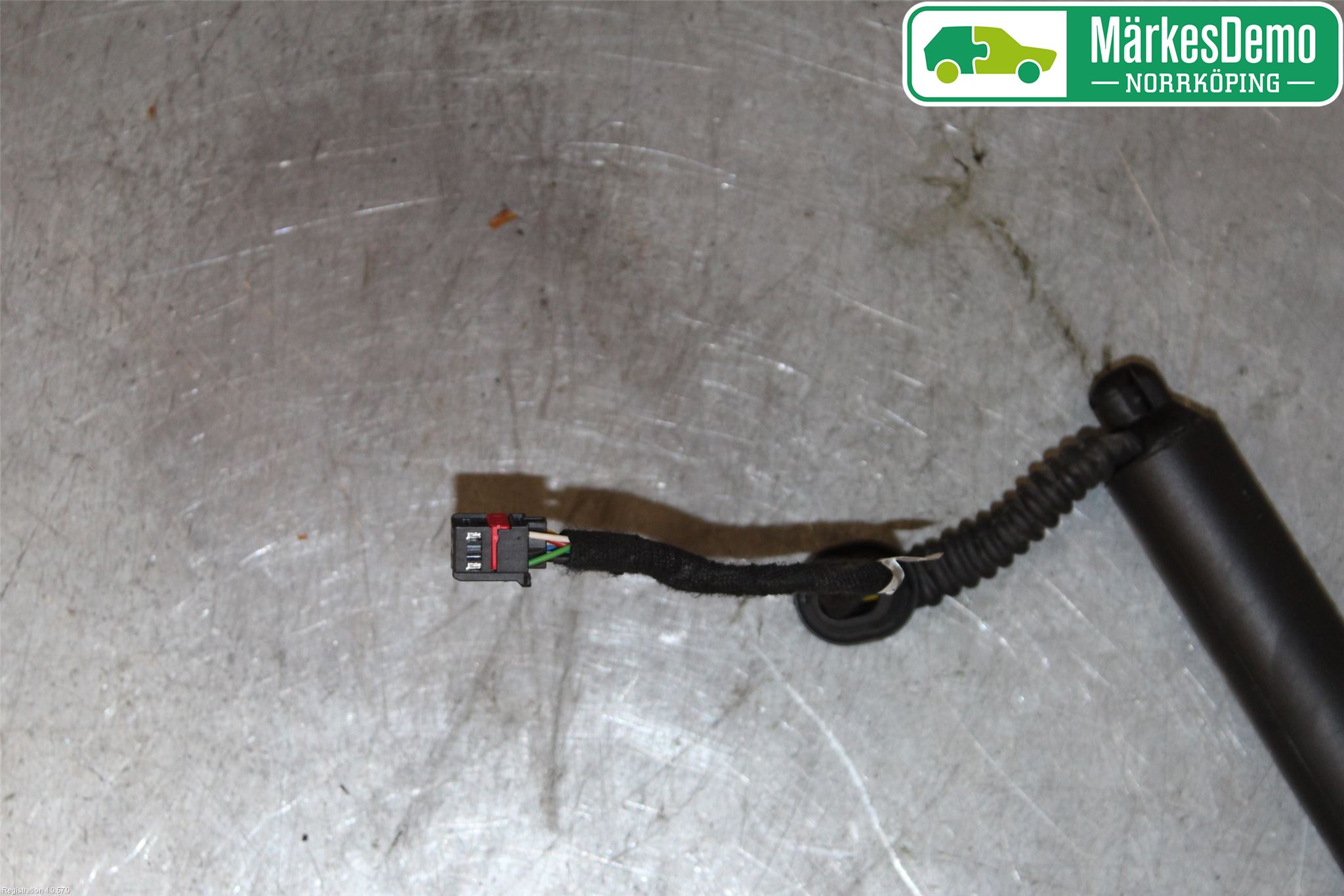 Audi Q5/SQ5 17- Gasfjäder Baklucka