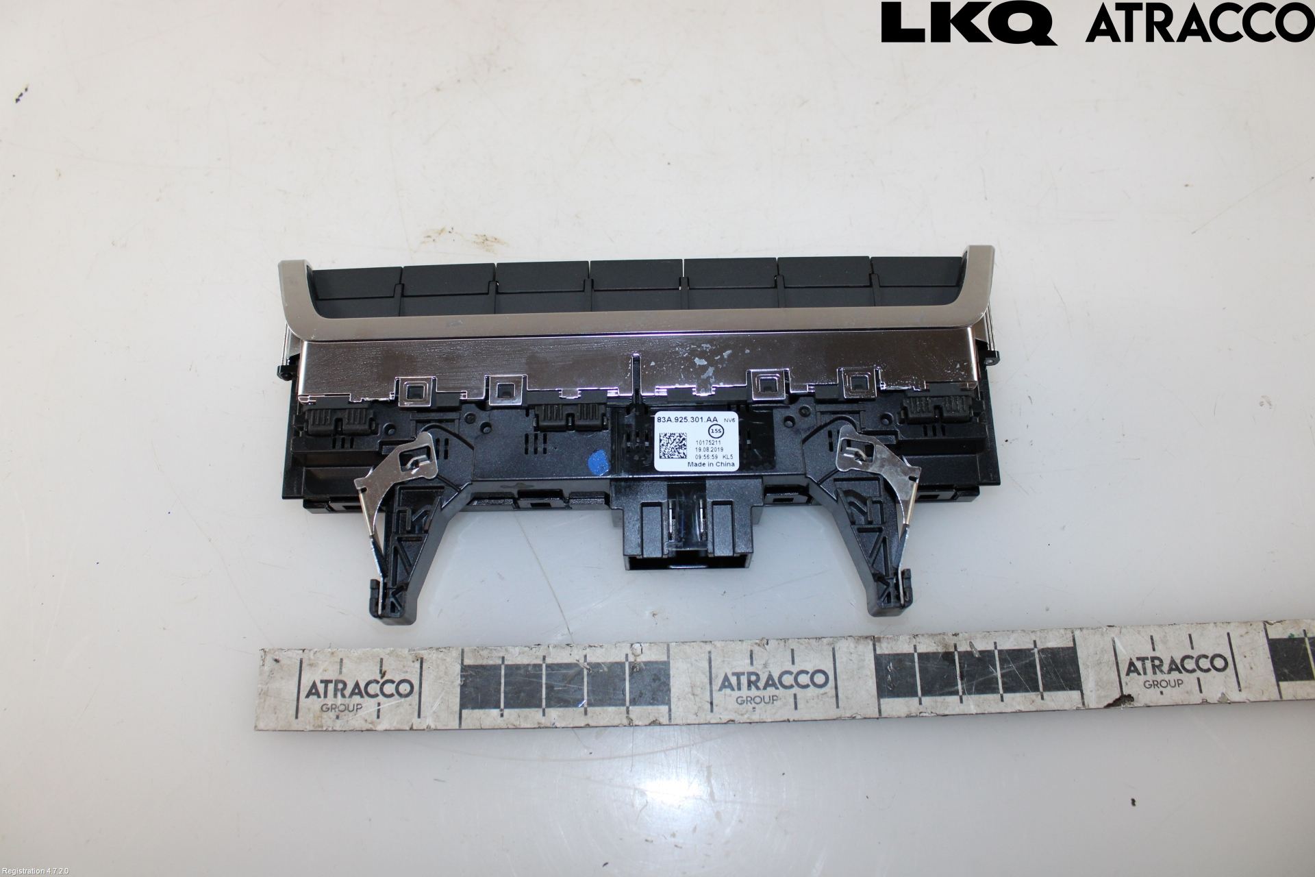 Audi Q3 F3 19- Strömställare Varnings