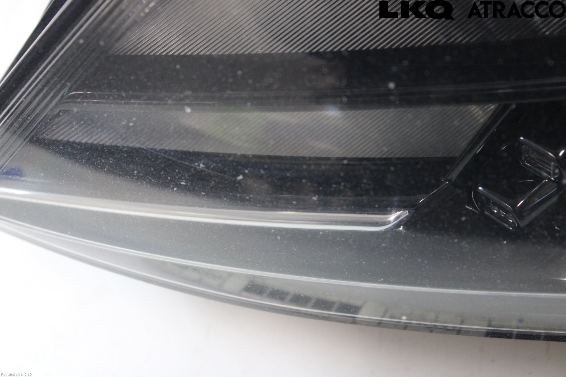 Volkswagen VW JETTA VI 11- Strålkastare Vänster