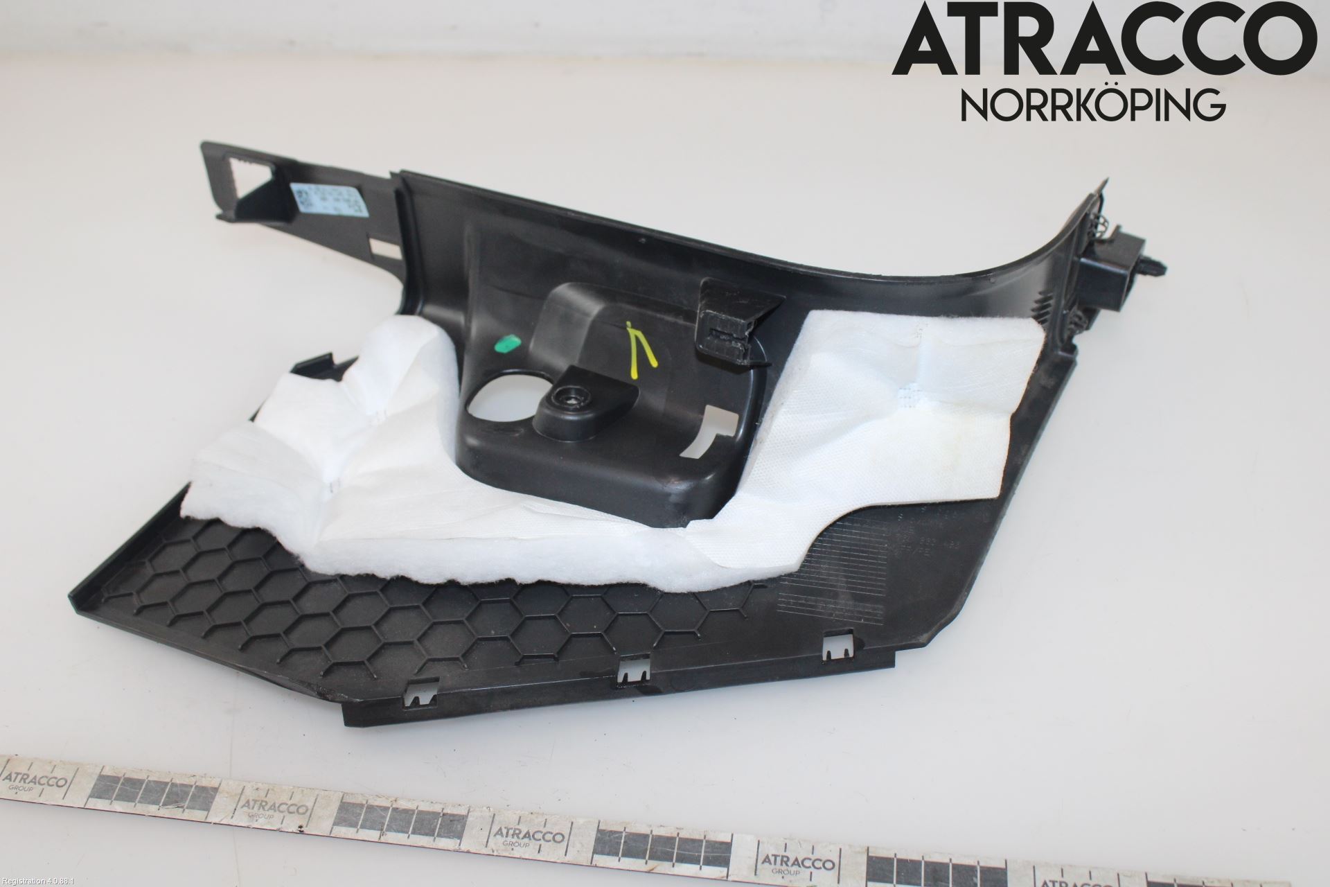 Volkswagen VW TOUAREG CR 18- Inr Plastd A-B-C Stolpe