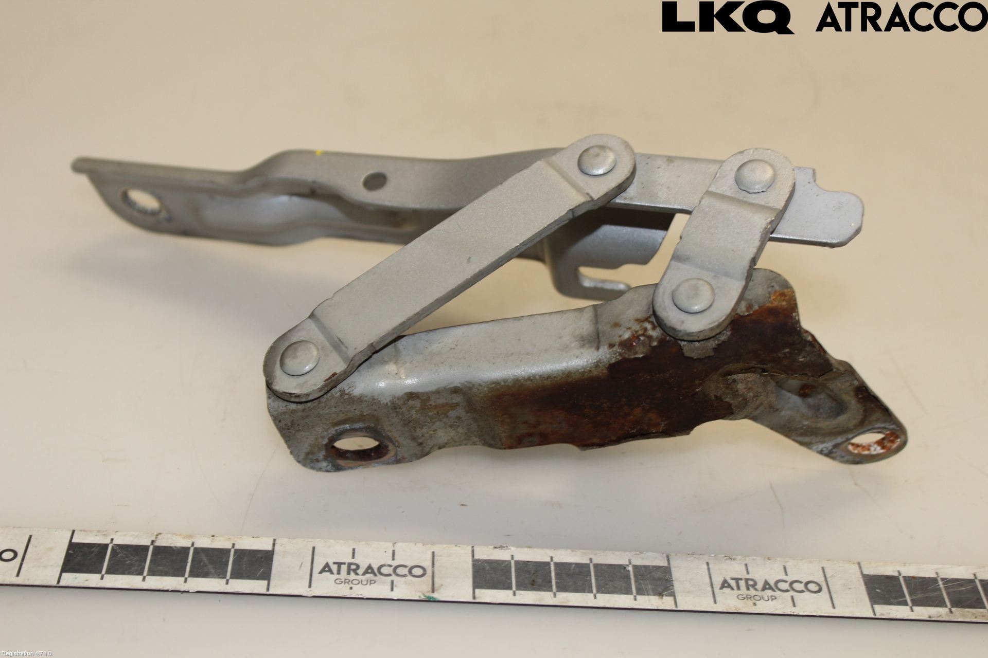 Hyundai GENESIS Huvgångjärn