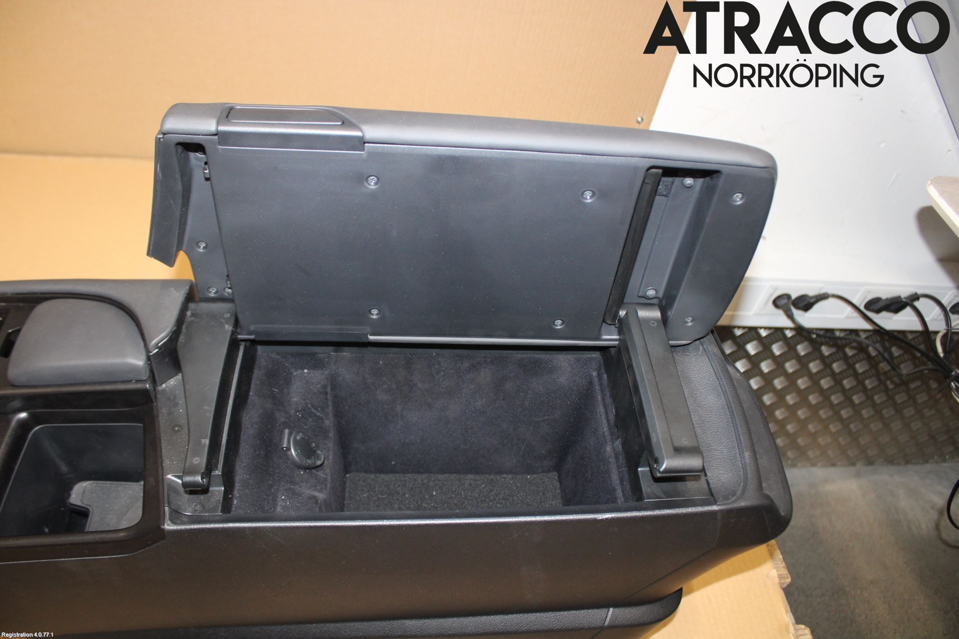 Lexus ES 250/300/330 Instrumentkonsoll Mitt