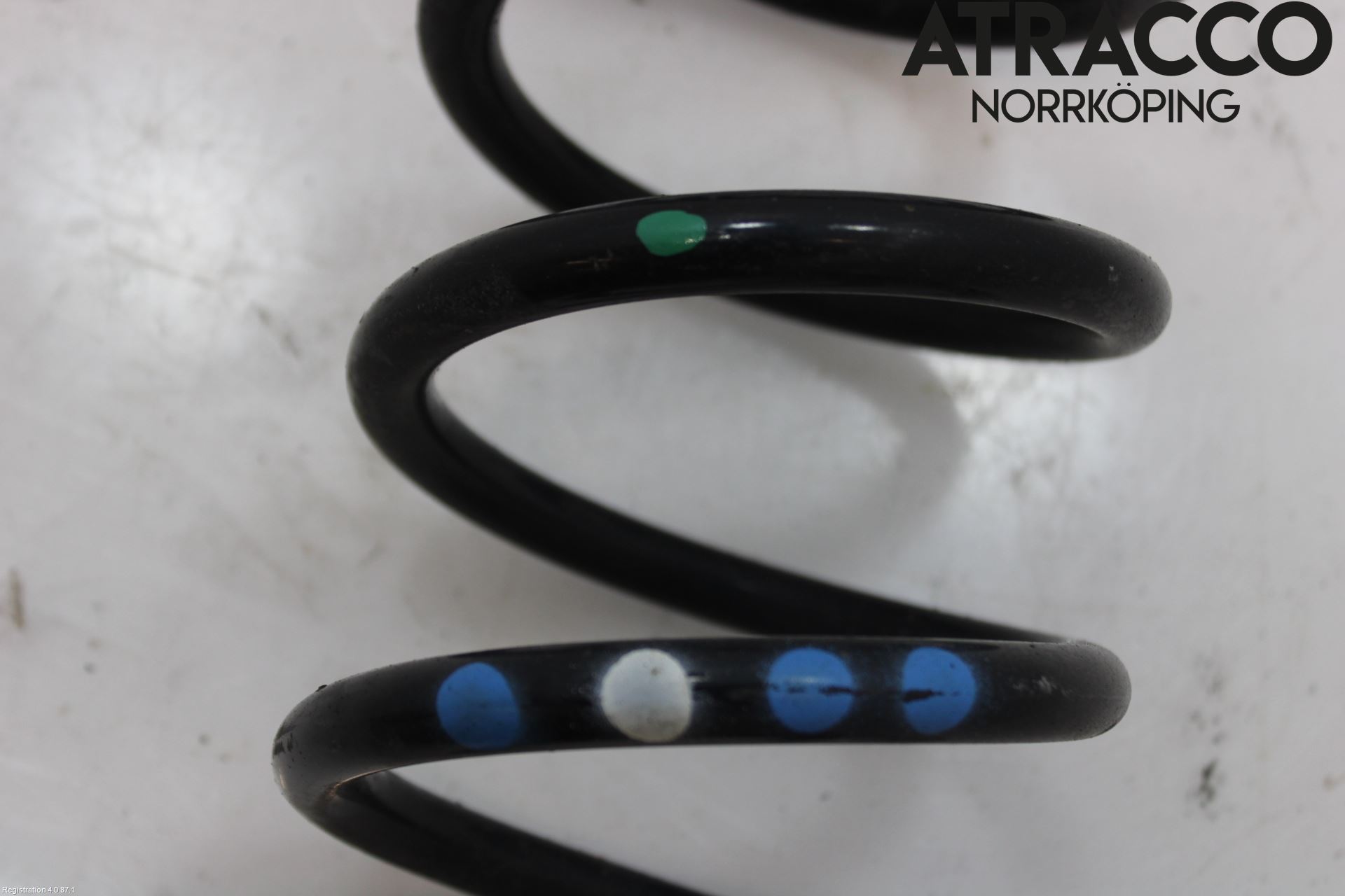 Audi Q5 09-16 Fjäder Bak