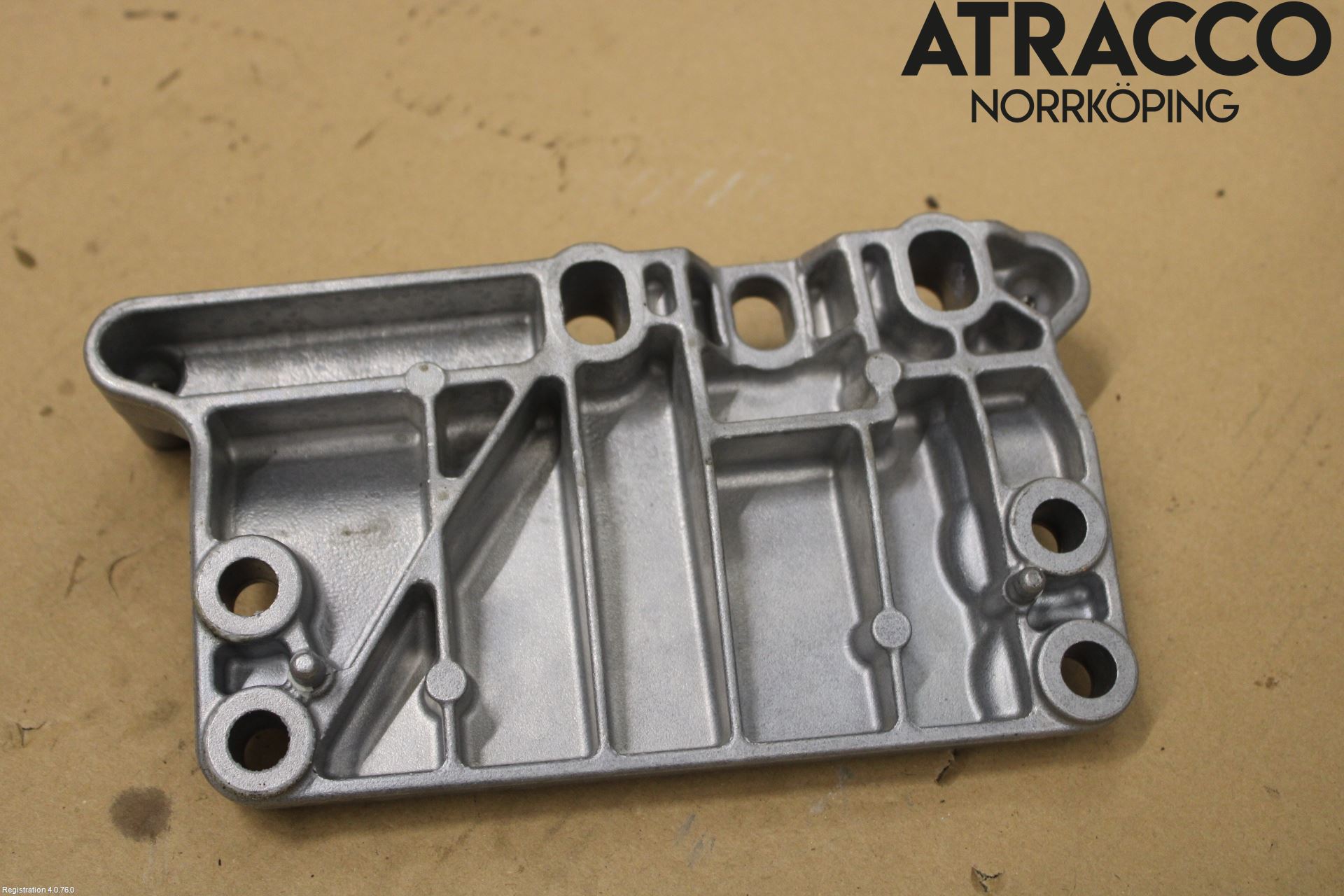 Volkswagen VW GOLF / E-GOLF VII 13-20 Motorfäste