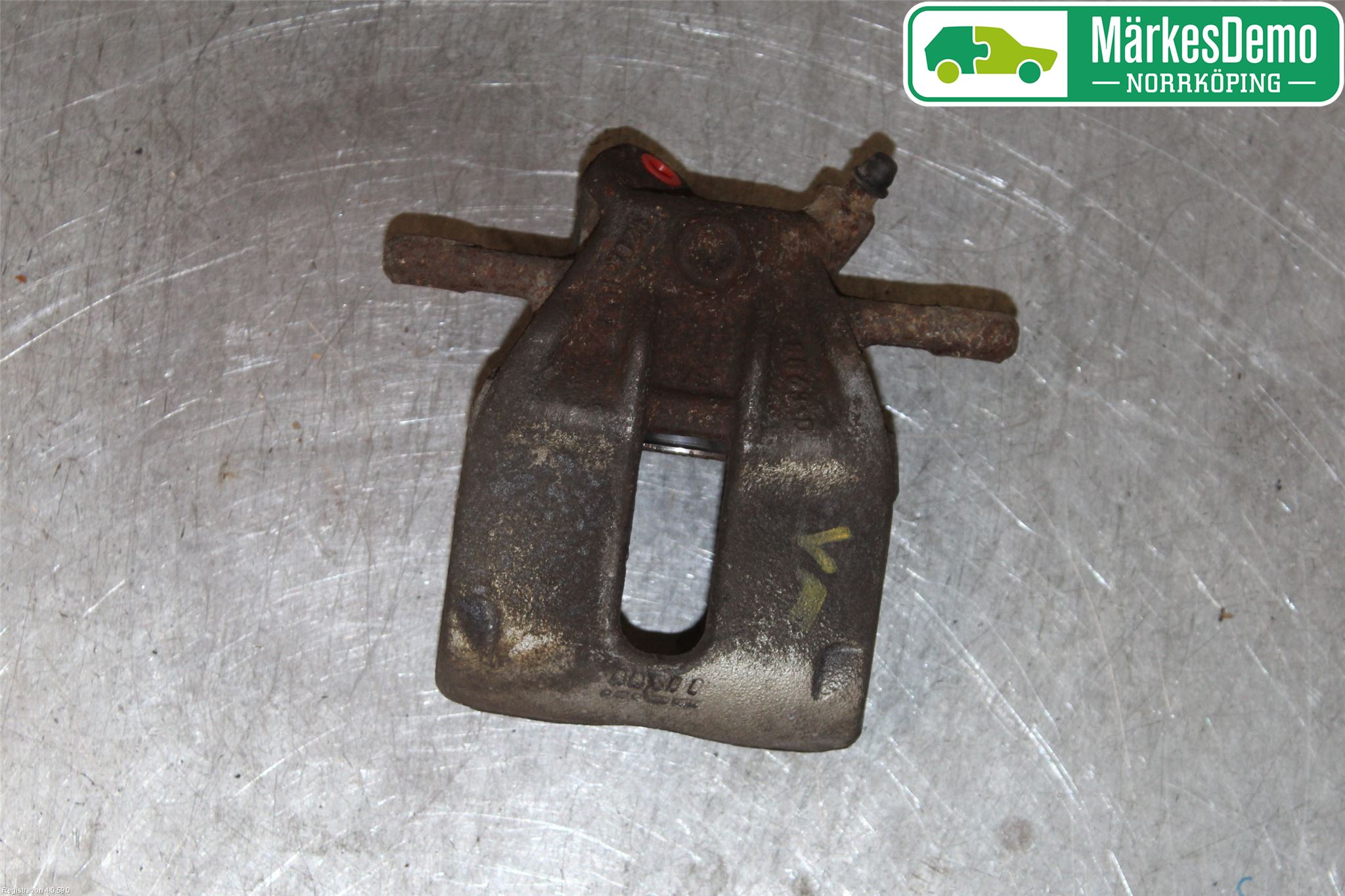 Renault CLIO III  06-09 Bromsok Fram Vänster