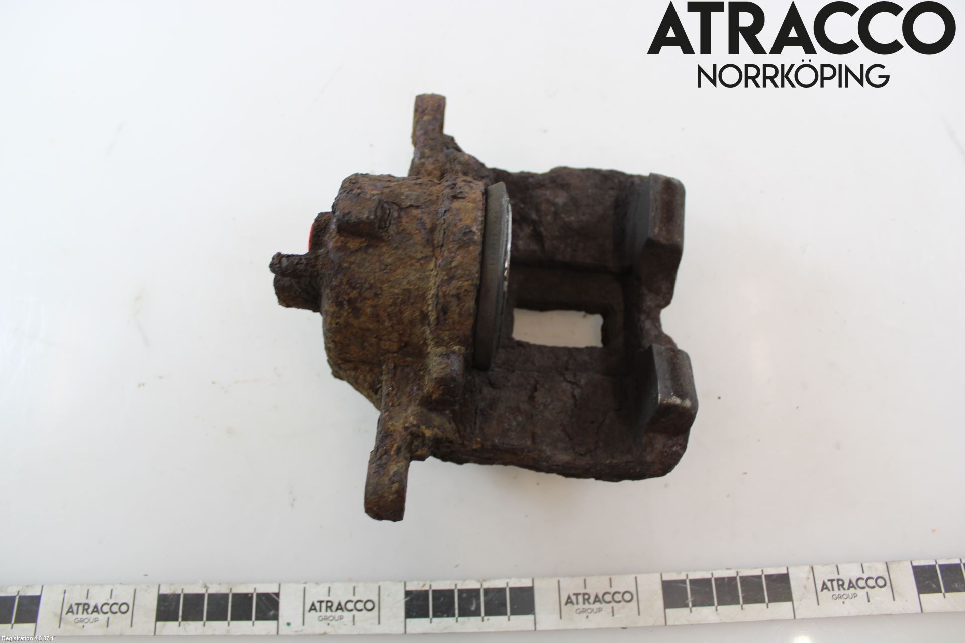 Nissan ALMERA    00-06 Bromsok Fram Höger