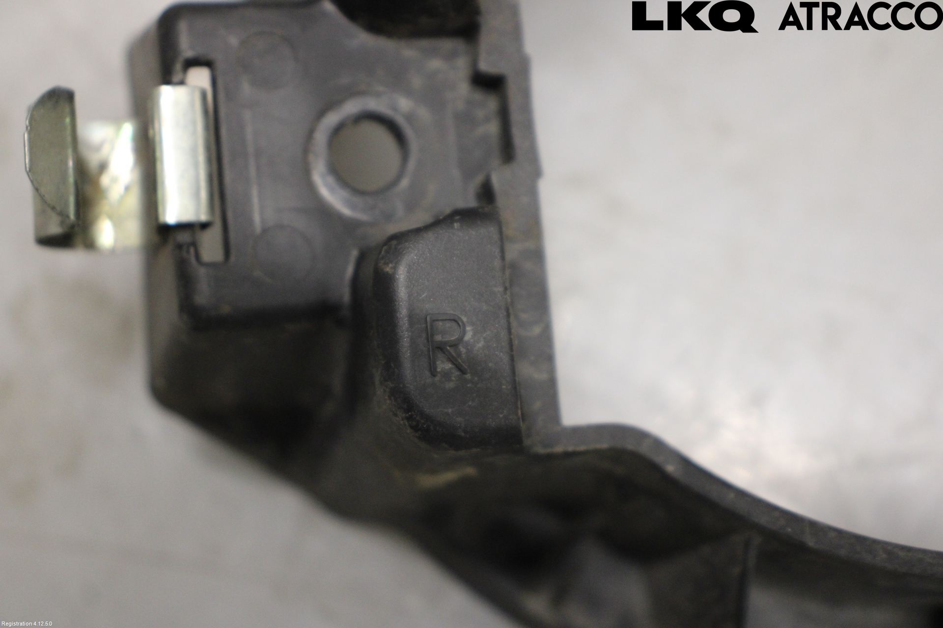 Toyota AURIS 10-12 Dimljussarg Fram