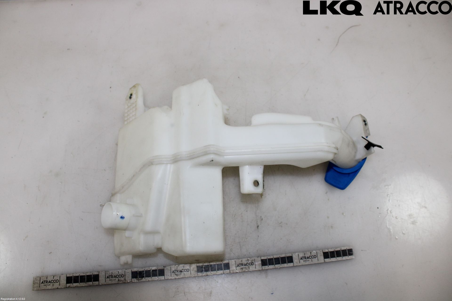 Volkswagen VW PASSAT 11-14 Spolartank Vindruta-Strål