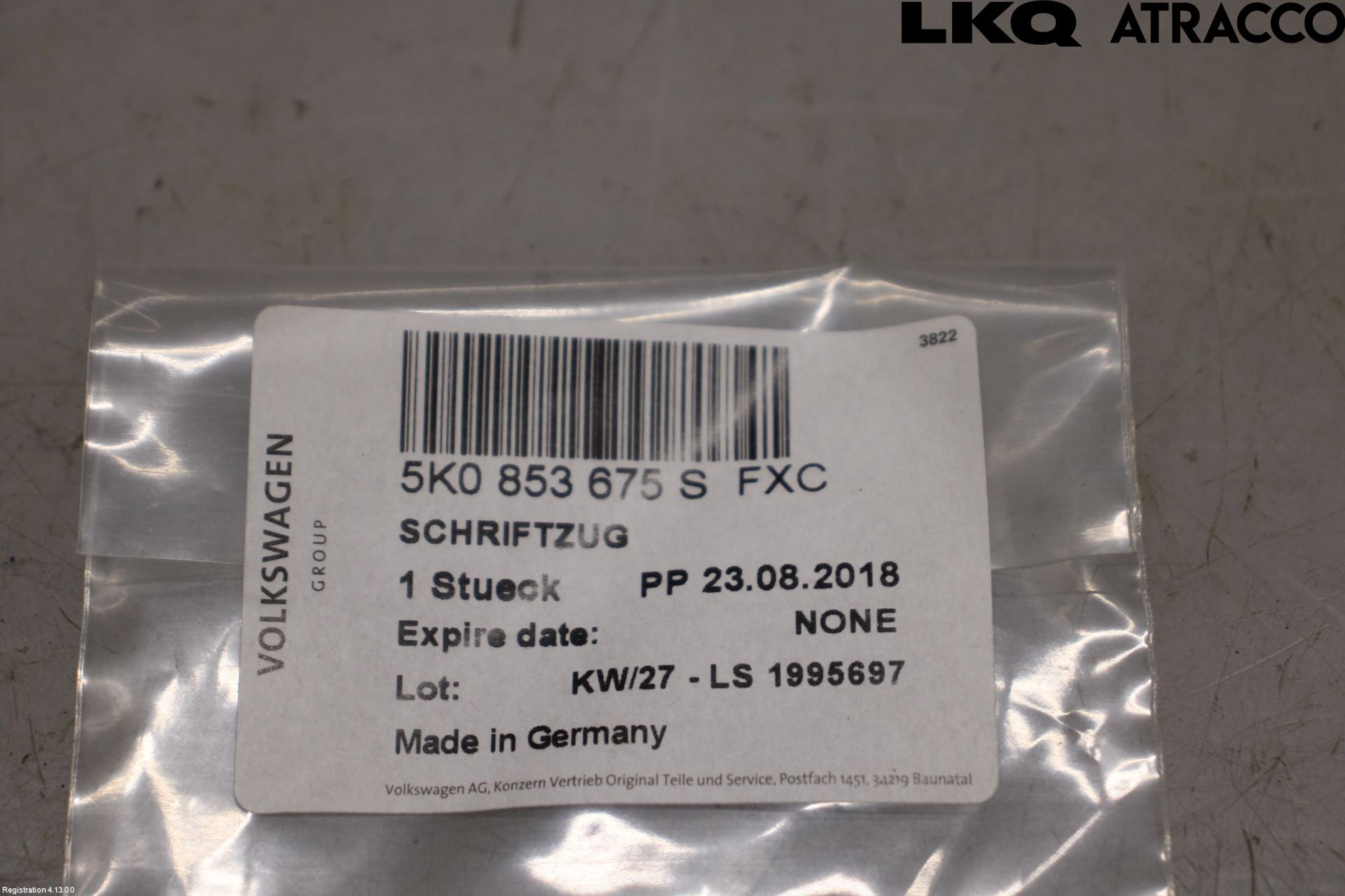 Volkswagen VW PASSAT 11-14 Emblem