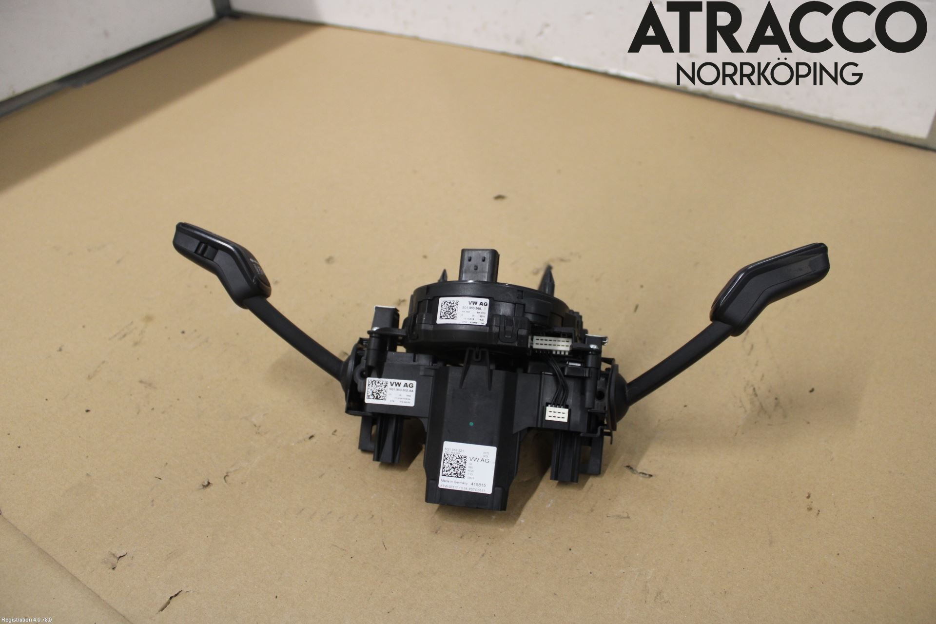 Volkswagen VW GOLF / E-GOLF VII 13-20 Spakcentral