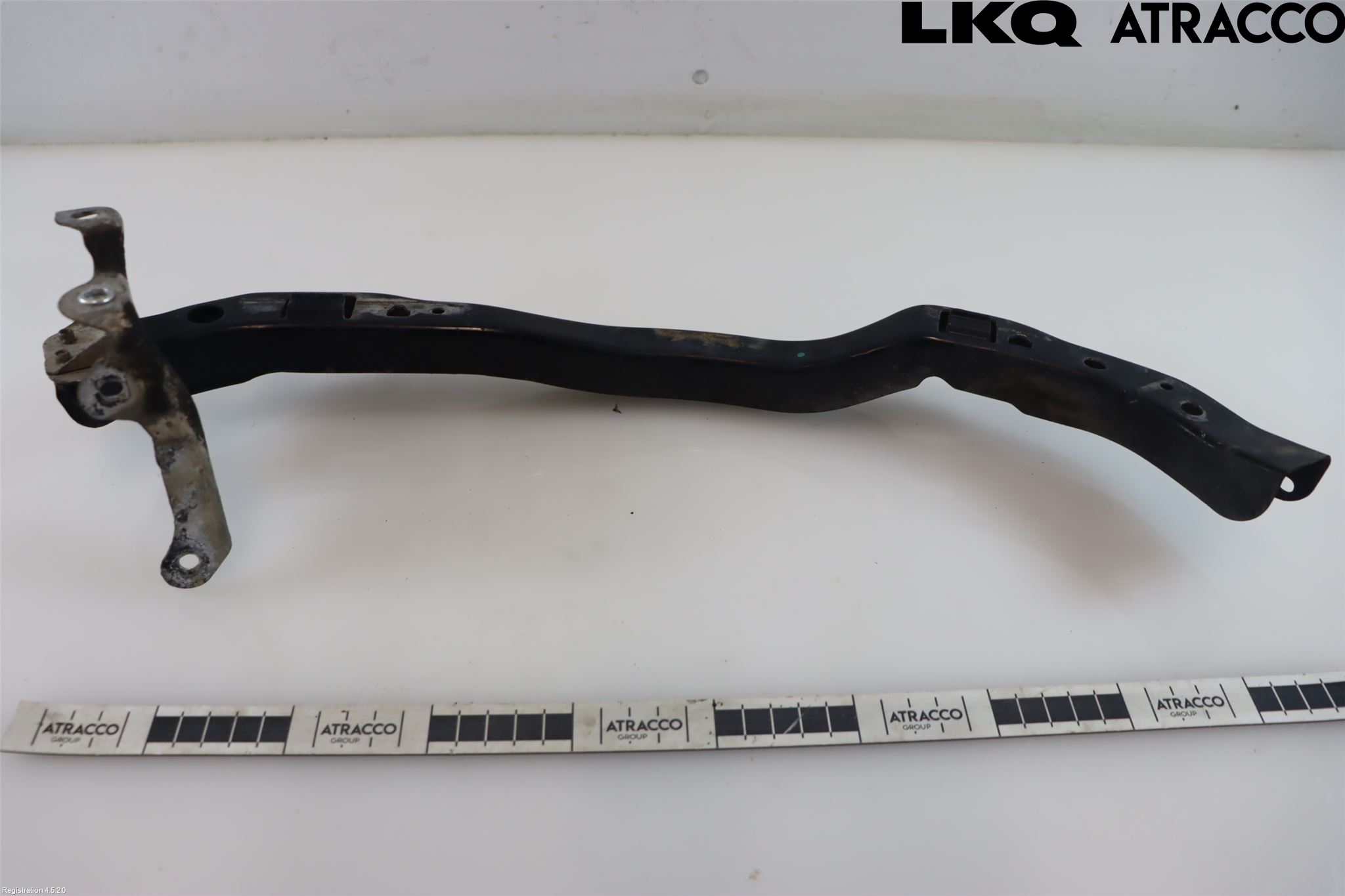 Subaru LEGACY    04-06 Stötfångarfäste Fram Hö