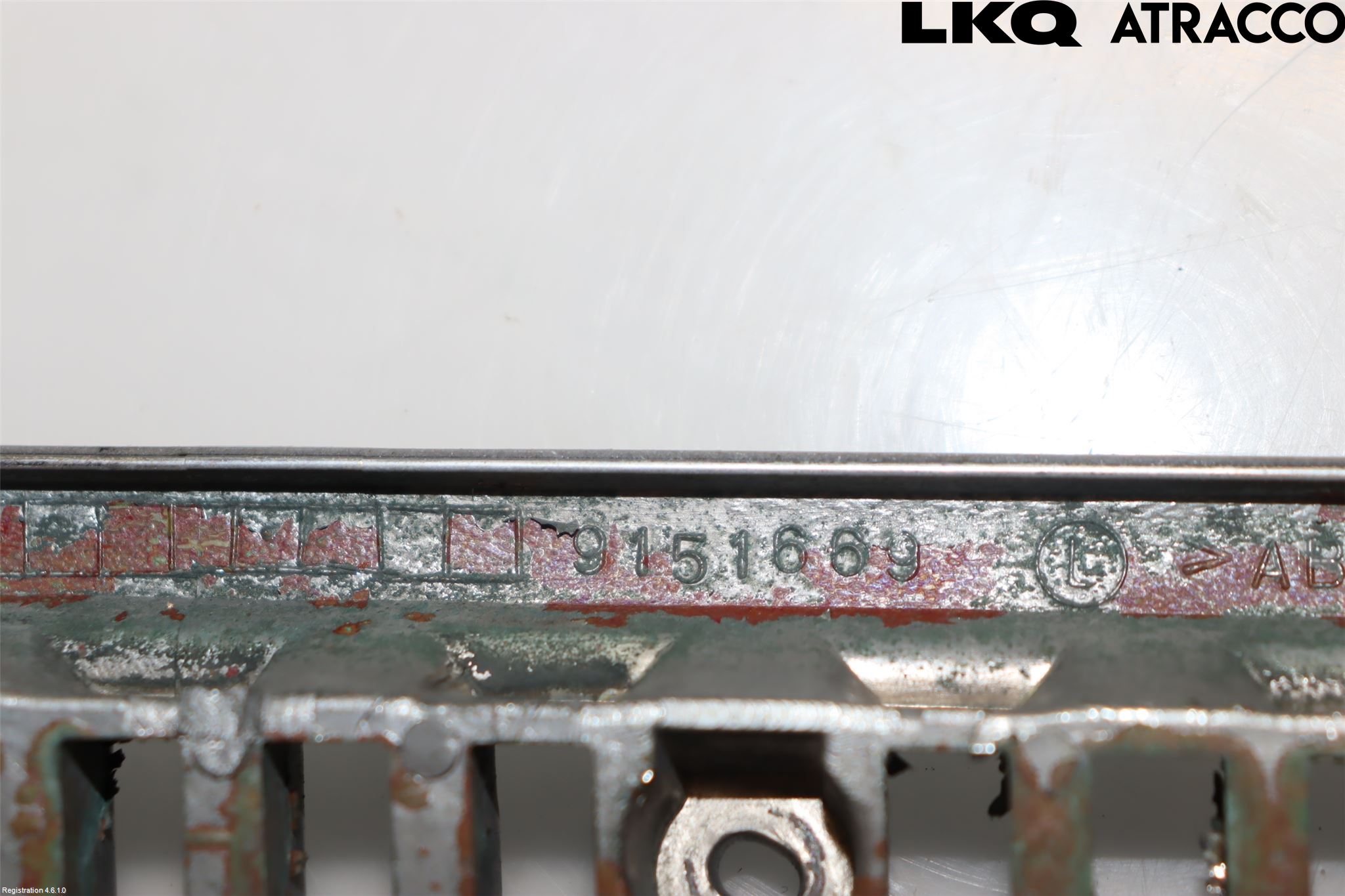 Volvo S70/V70/XC  97-00 Grill Komp