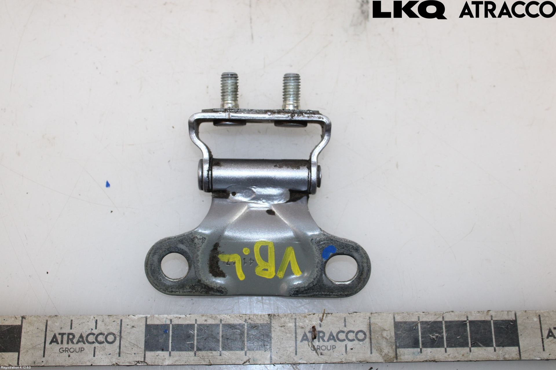 Toyota C-HR 16-23 Bakluckegångjärn Vä